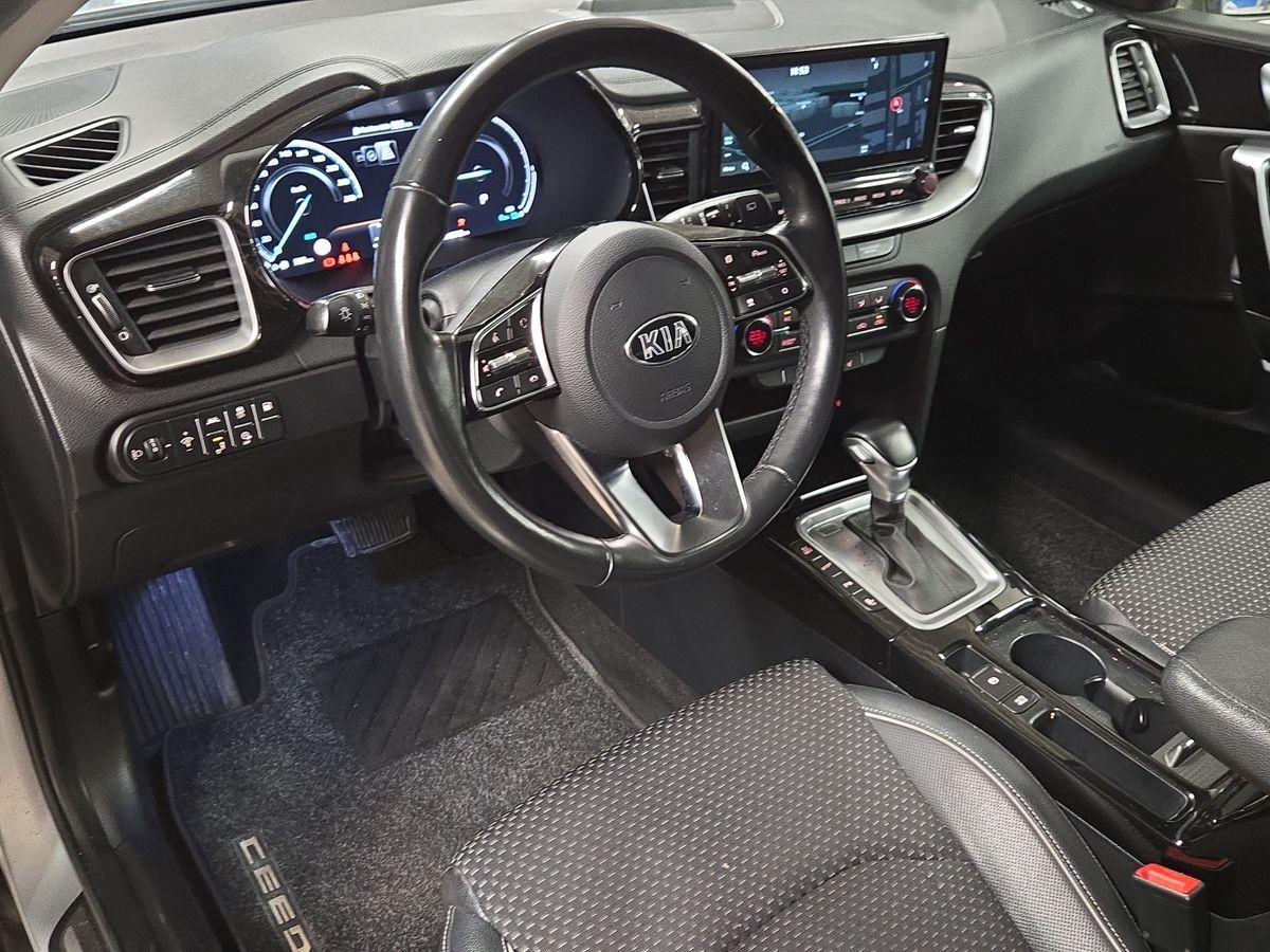 Billede af Kia XCeed 1,6 GDI  Plugin-hybrid Upgrade m/Intro DCT 141HK 5d 6g Aut.