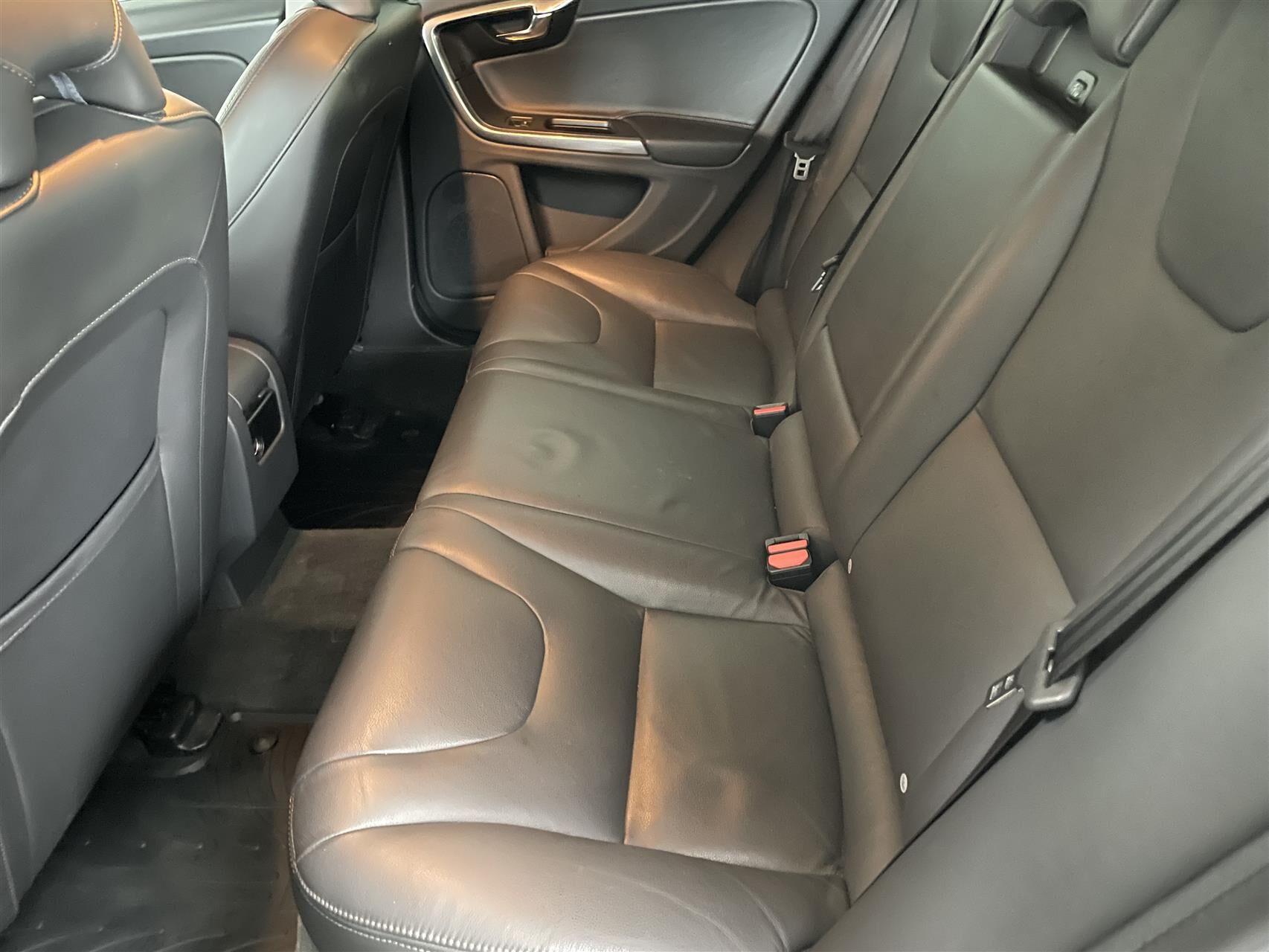 Billede af Volvo V60 2,0 D4 Summum 200HK Stc 8g Aut.