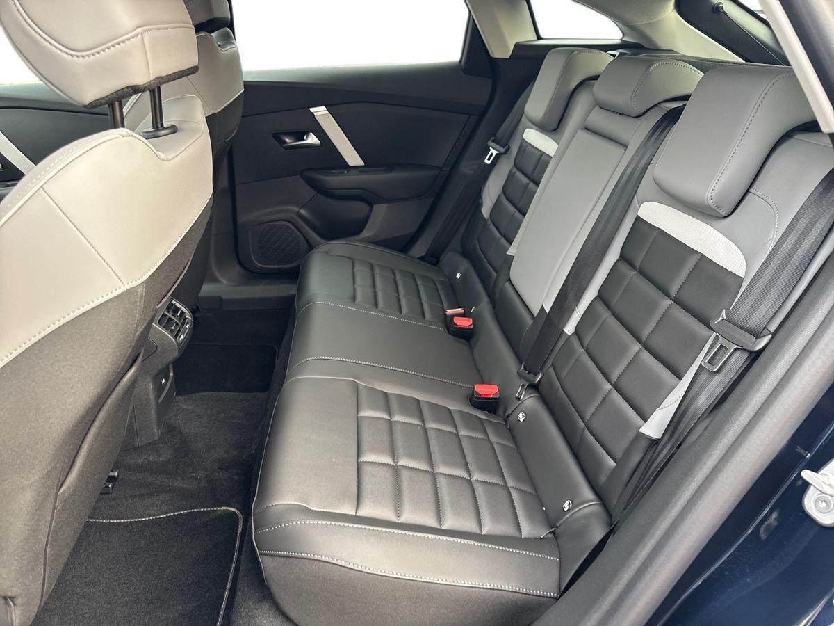 Billede af Citroën e-C4 EL Max 156HK 5d Aut.