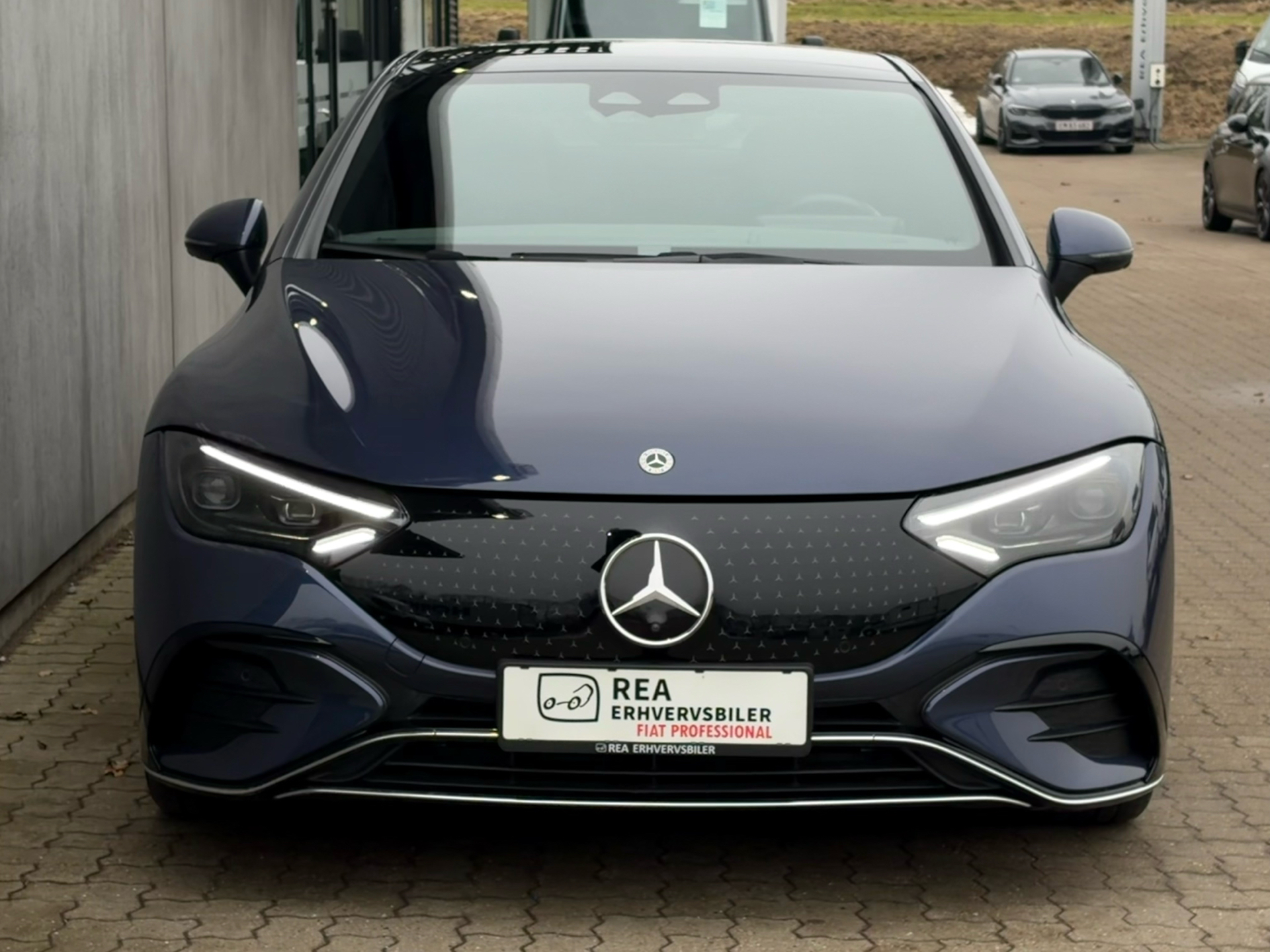 Billede af Mercedes-Benz EQE 350 EL AMG Line 4Matic 292HK Aut.