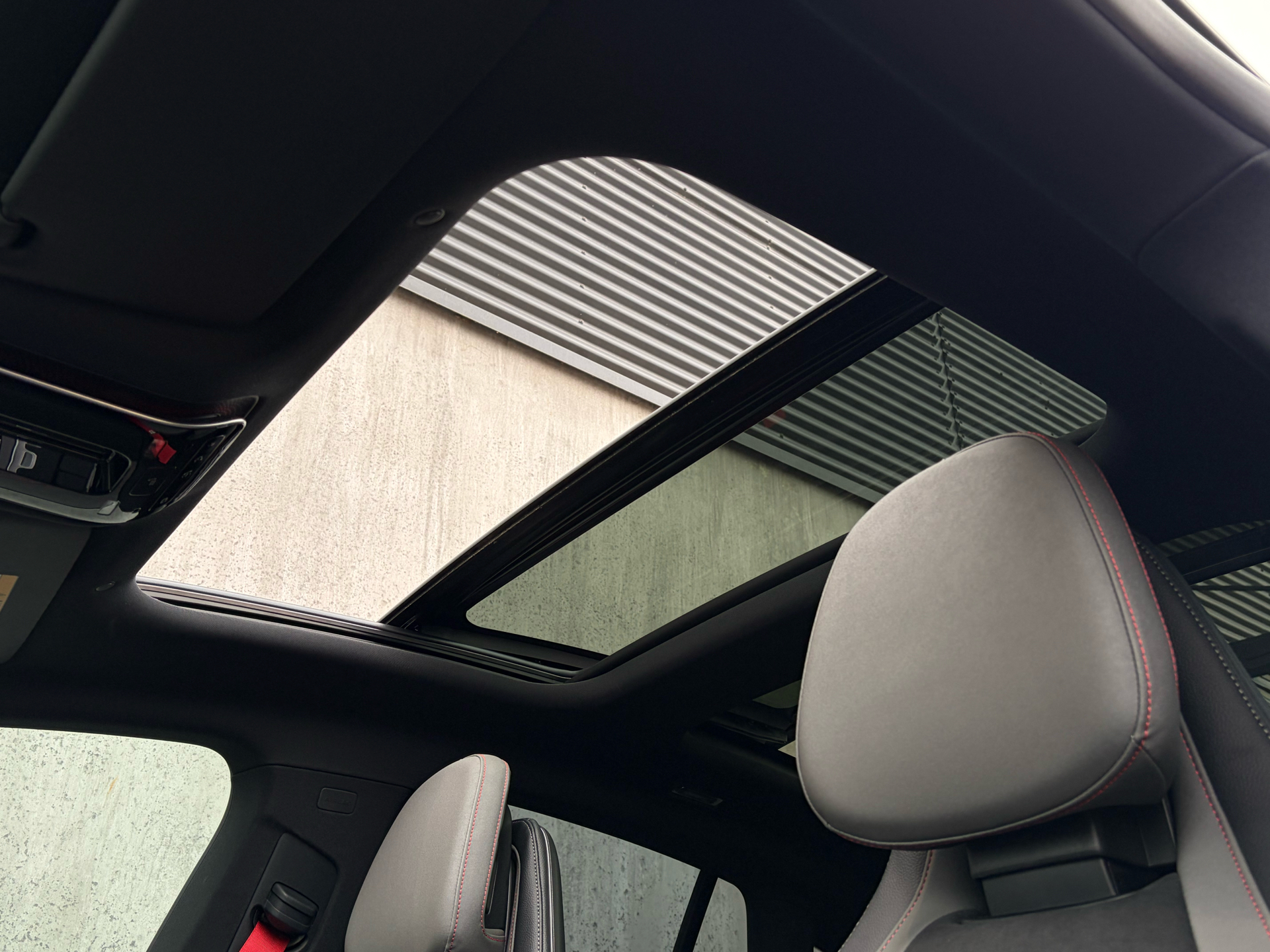 Billede af Mercedes-Benz EQE 350 EL AMG Line 4Matic 292HK Aut.