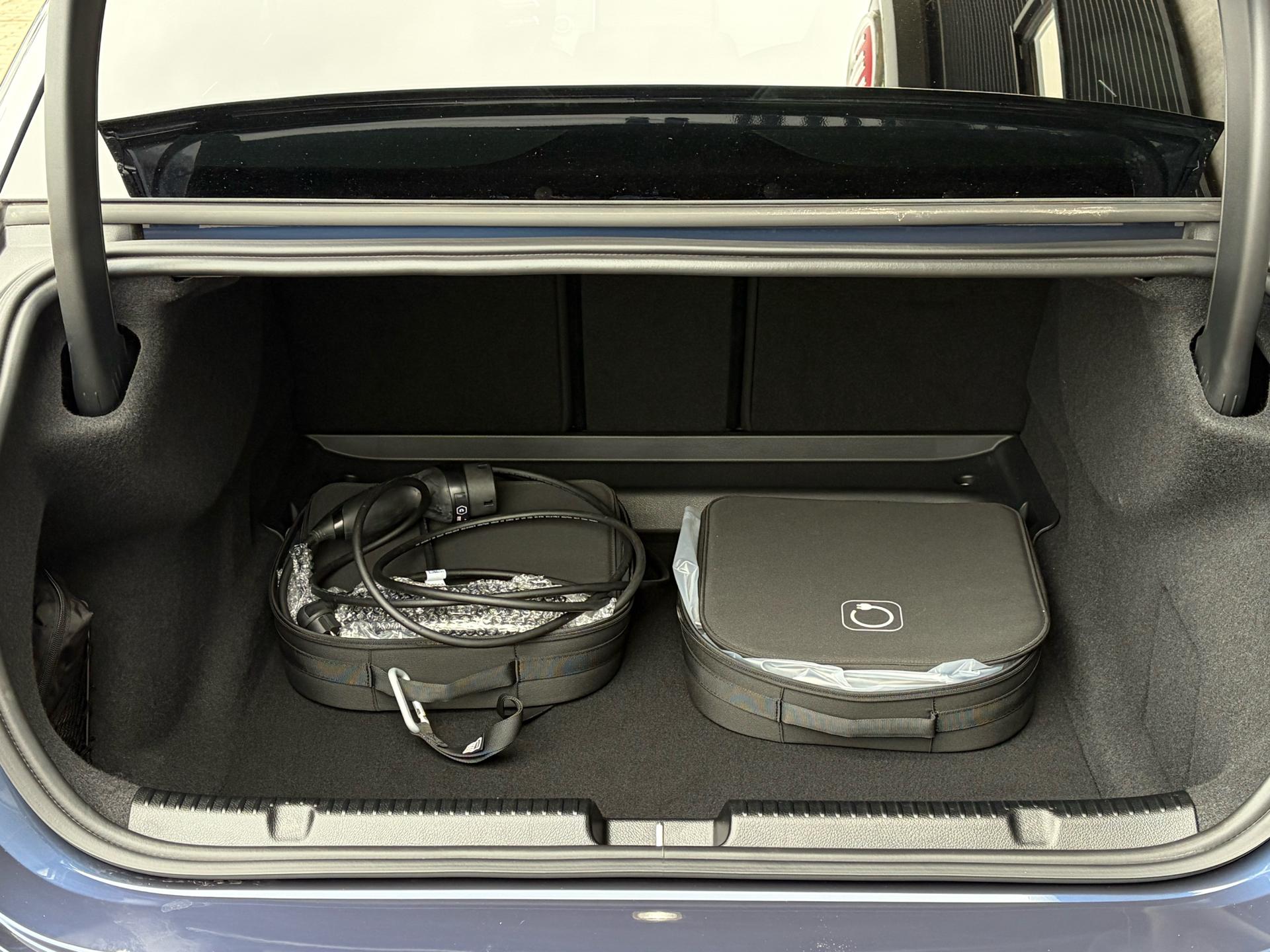Billede af Mercedes-Benz EQE 350 EL AMG Line 4Matic 292HK Aut.
