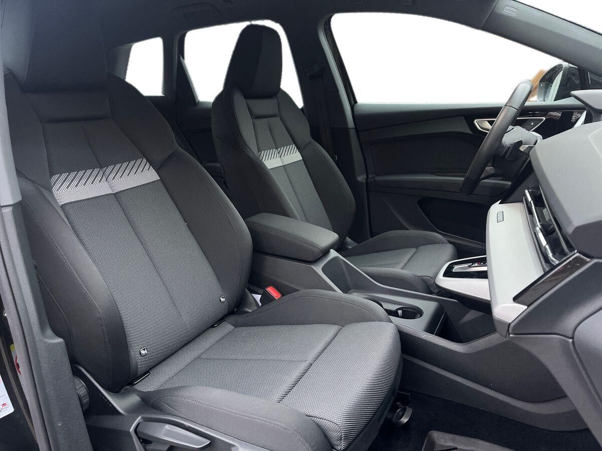 Billede af Audi Q4 50 E-tron Attitude Quattro 299HK 5d Aut.