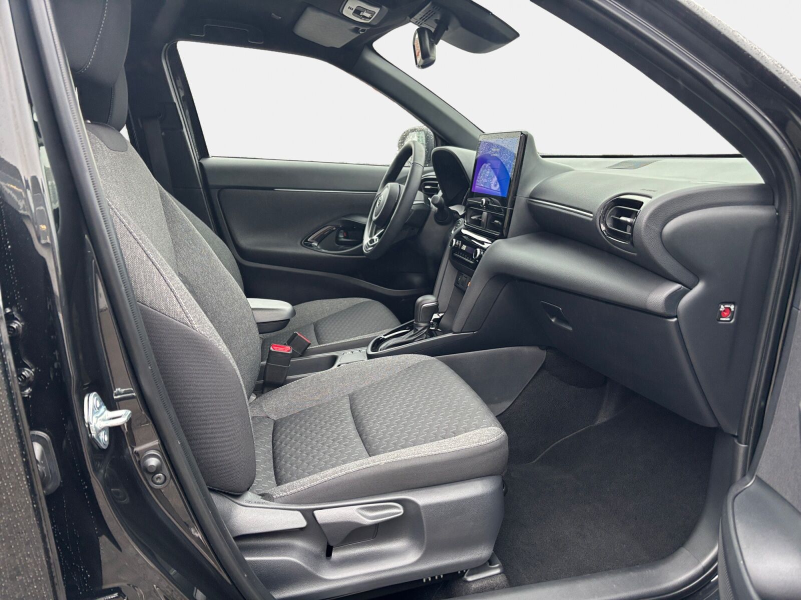 Billede af Toyota Yaris Cross 1,5 Hybrid Style Comfort 116HK 5d Trinl. Gear