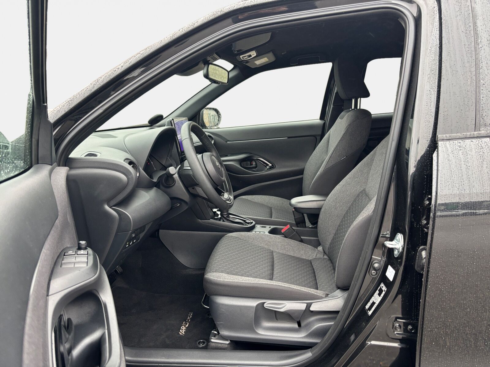 Billede af Toyota Yaris Cross 1,5 Hybrid Style Comfort 116HK 5d Trinl. Gear