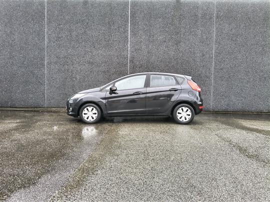 Ford Fiesta 1,6 TDCi Titanium 95HK 5d