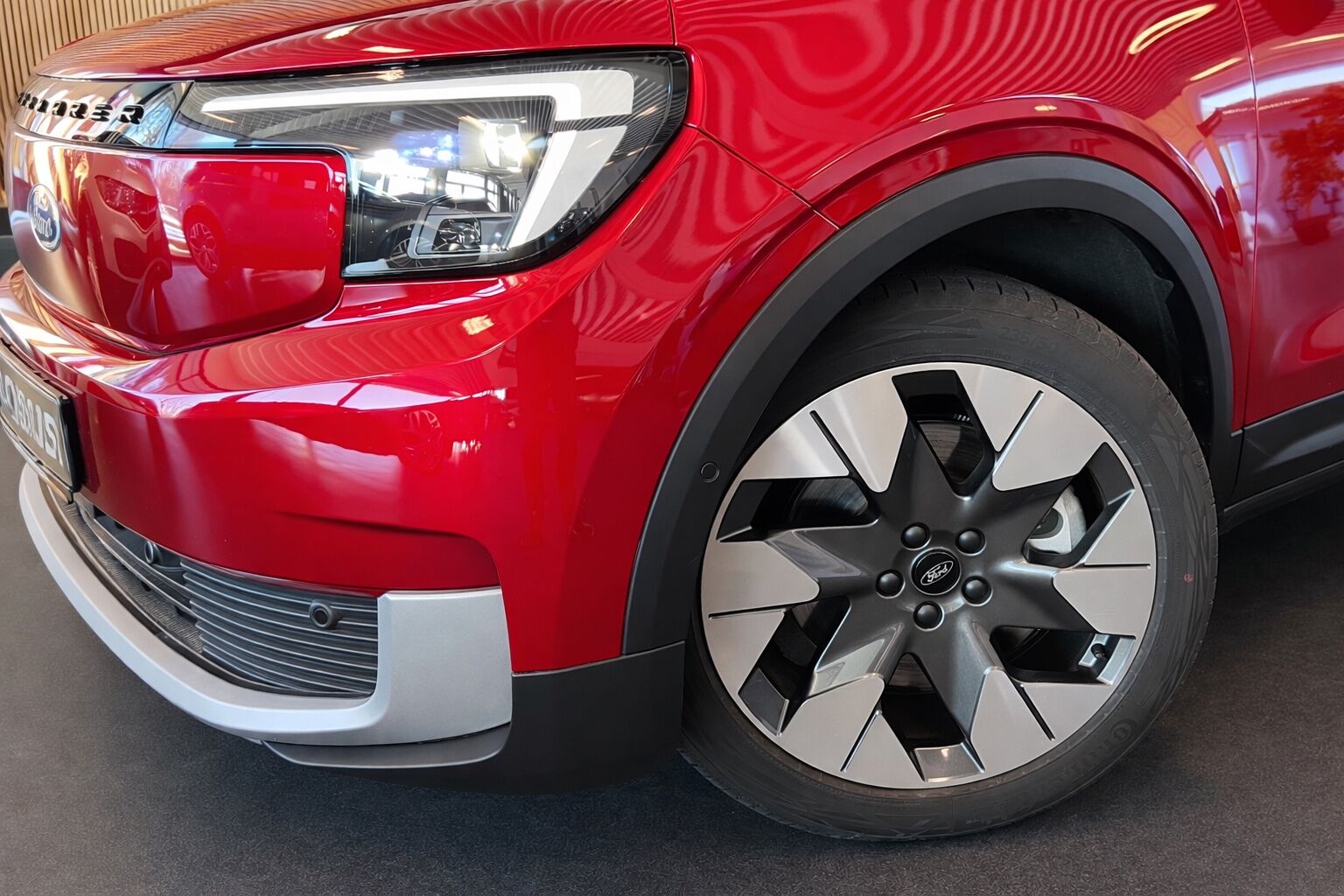 Billede af Ford Explorer EL UR Premium AWD 340HK 5d Aut.