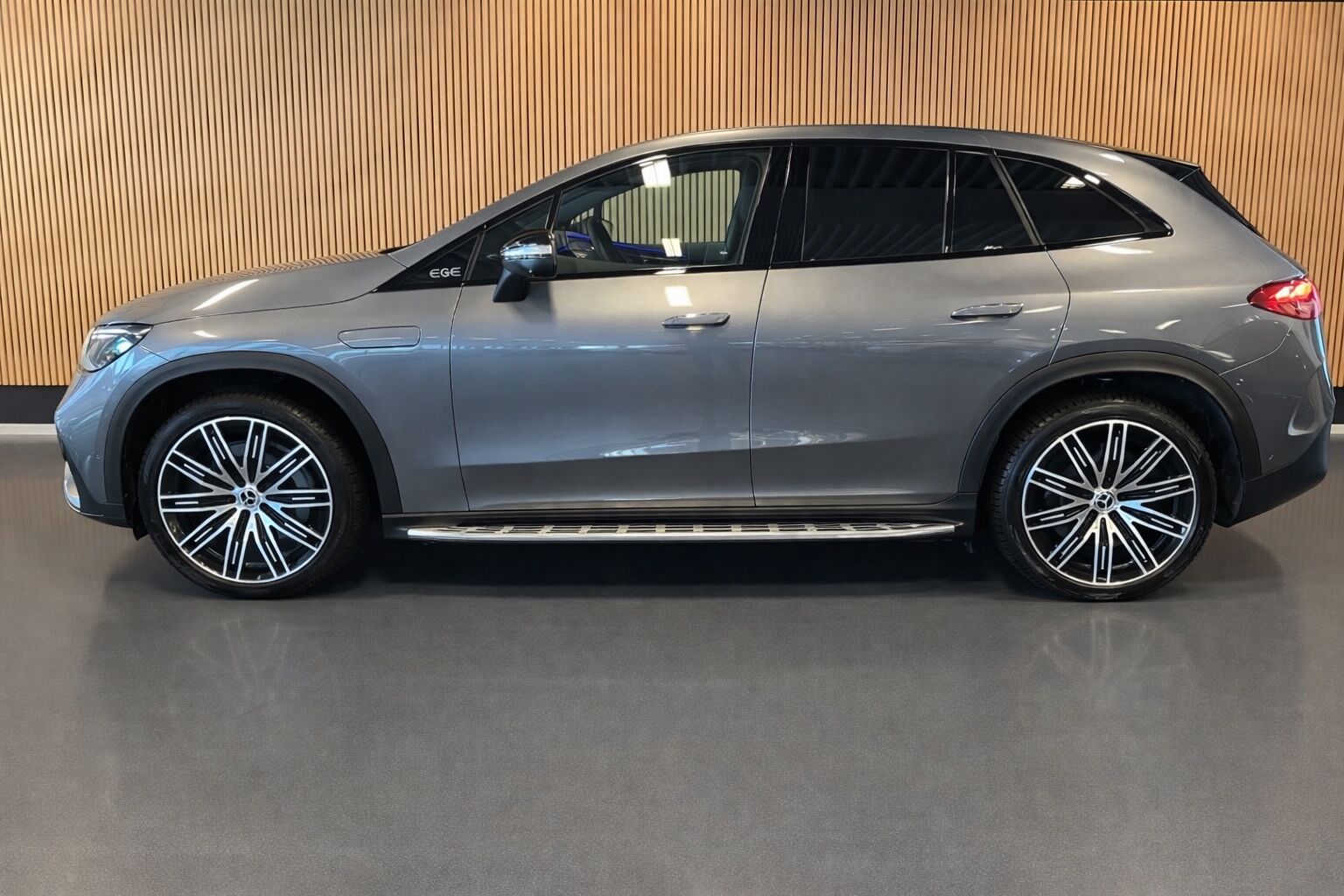 Billede af Mercedes-Benz EQE 350 EL AMG Premium Plus 4Matic 292HK 5d Aut.