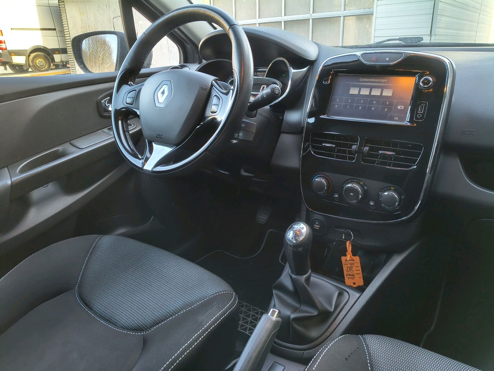 Billede af Renault Clio Sport Tourer 0,9 TCE Expression Energy 90HK Stc