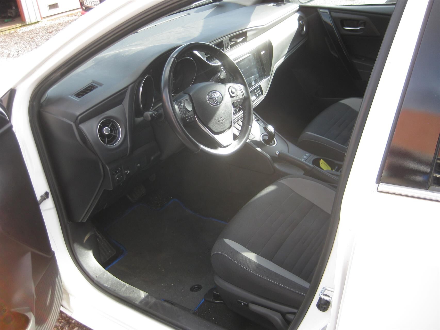 Billede af Toyota Auris Touring Sports 1,8 Hybrid H2 Comfort Safety Sense 136HK Stc Aut.