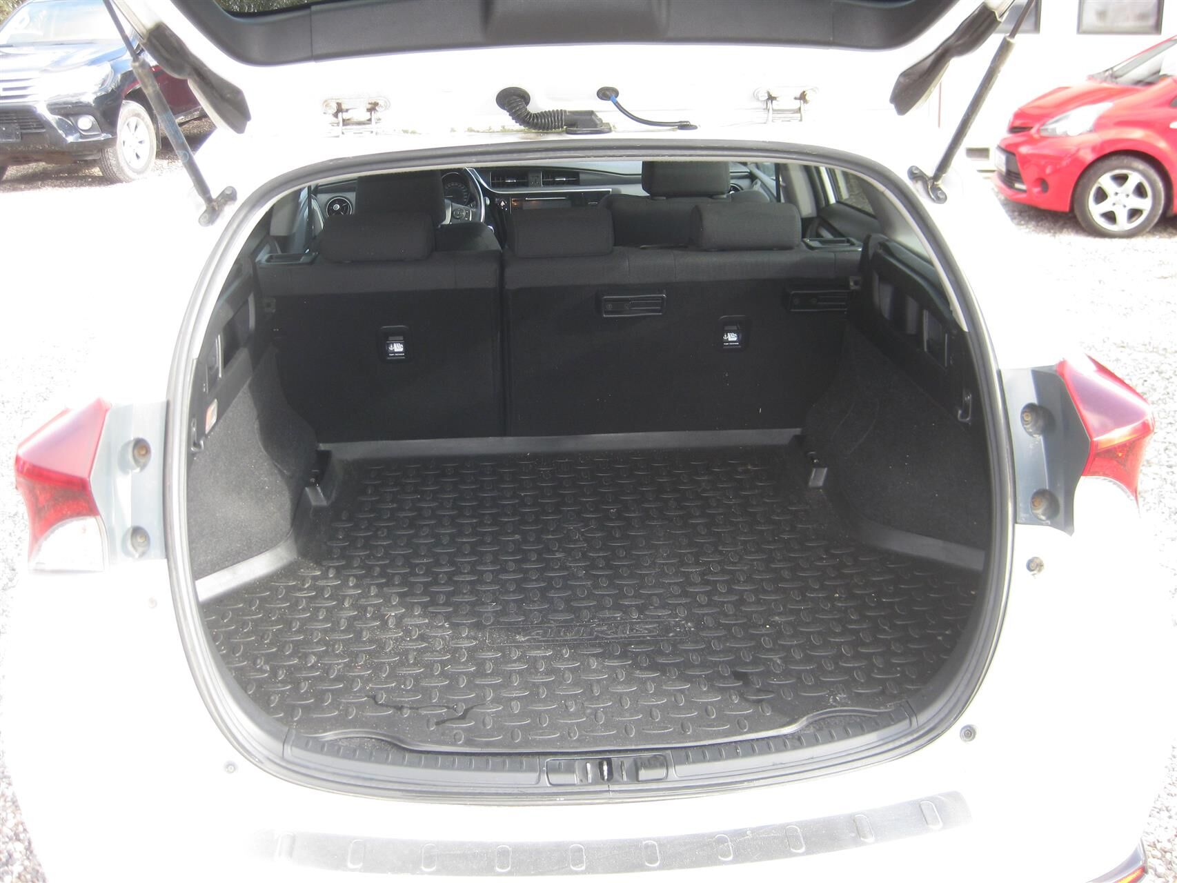 Billede af Toyota Auris Touring Sports 1,8 Hybrid H2 Comfort Safety Sense 136HK Stc Aut.