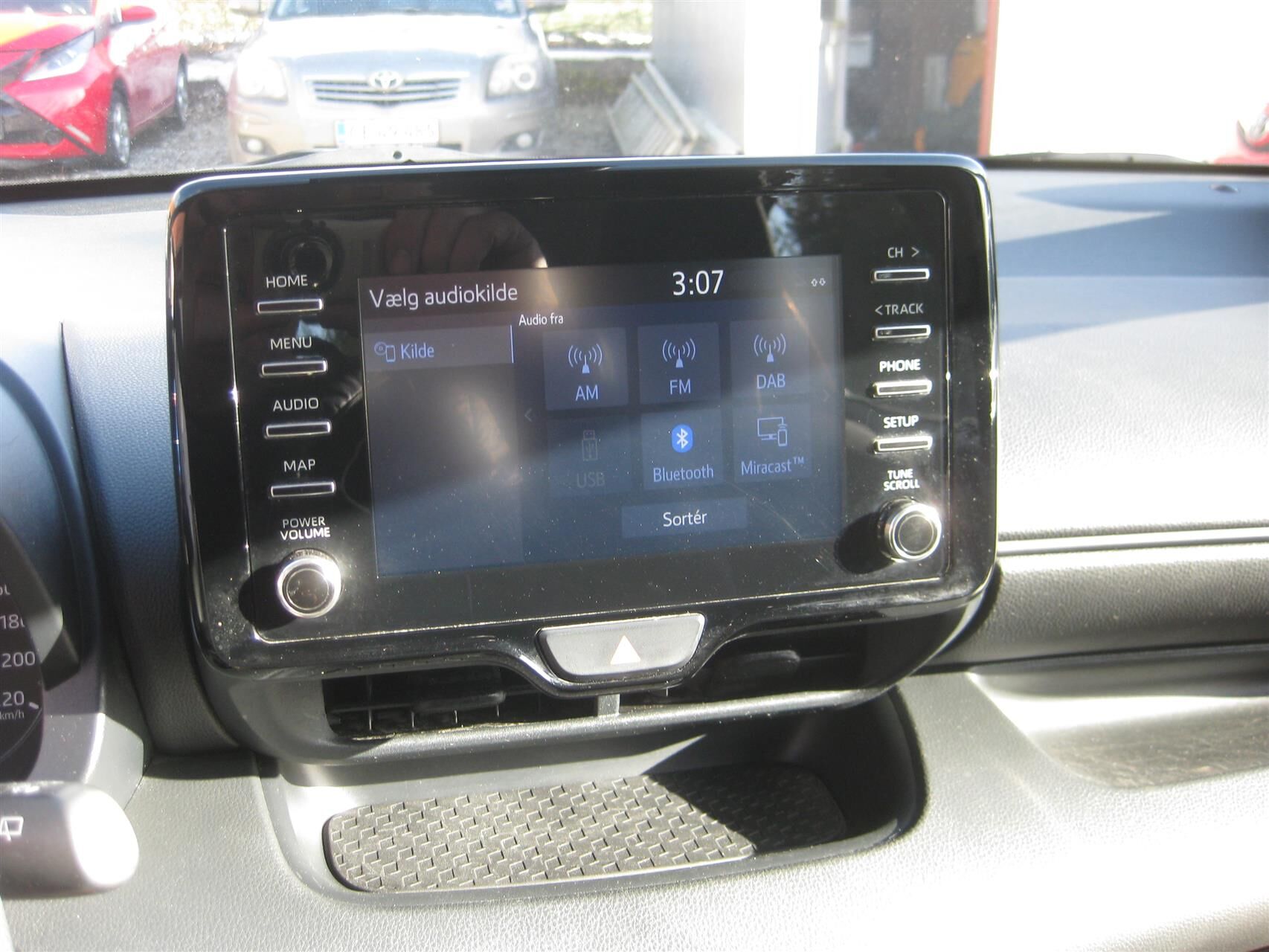 Billede af Toyota Yaris 1,0 VVT-I T1 72HK 5d