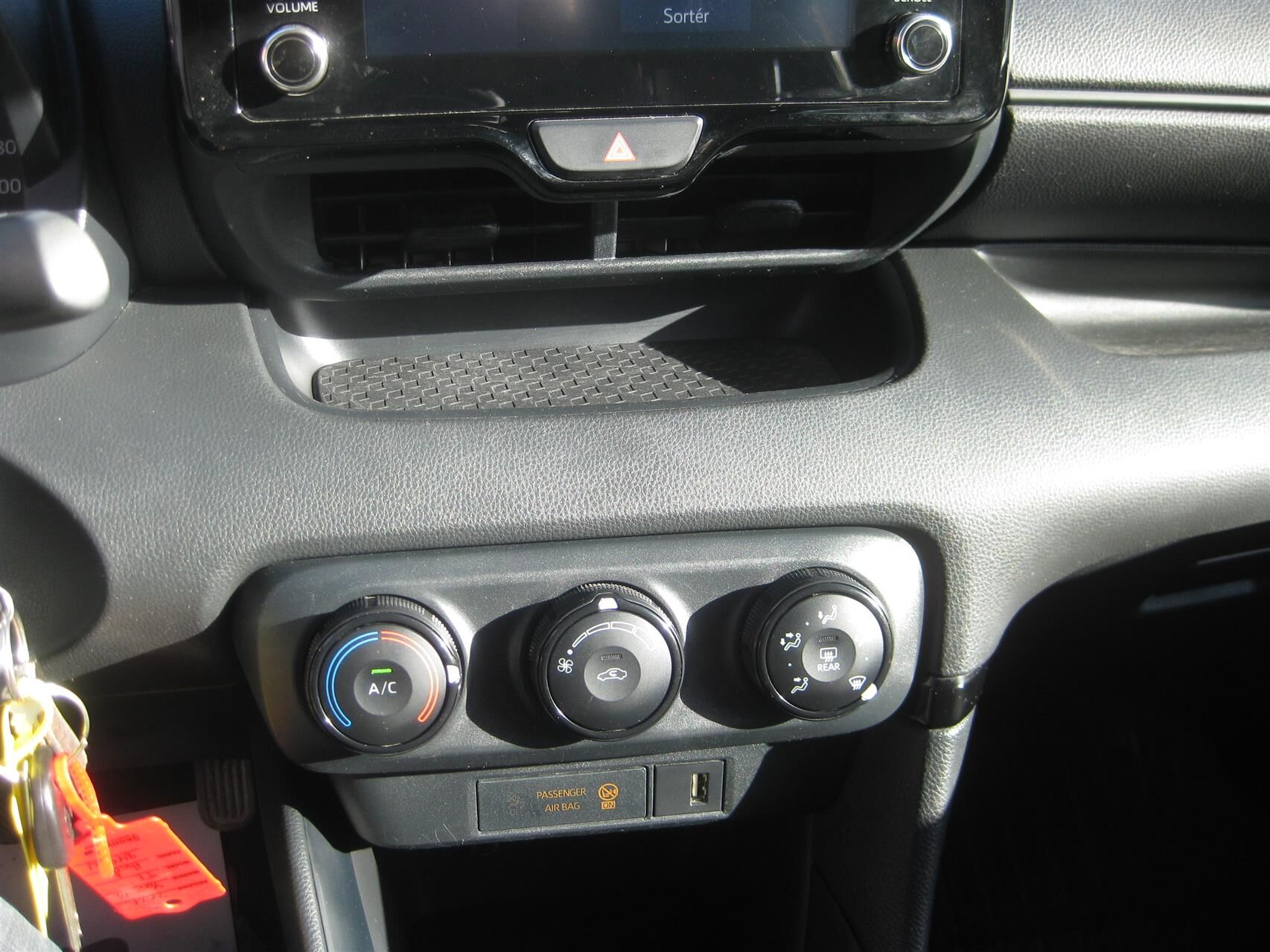 Billede af Toyota Yaris 1,0 VVT-I T1 72HK 5d