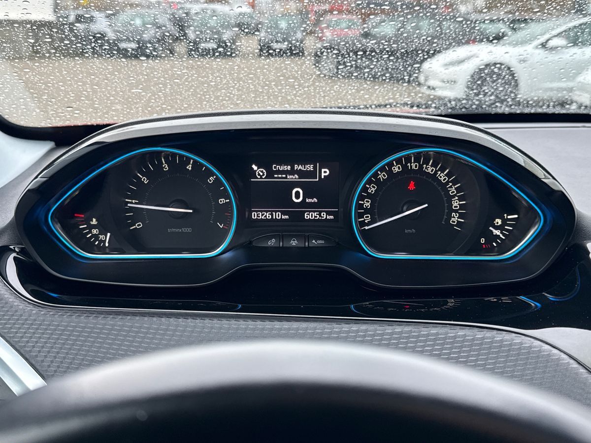 Billede af Peugeot 2008 1,2 e-THP Desire Sky EAT6 110HK 6g Aut.