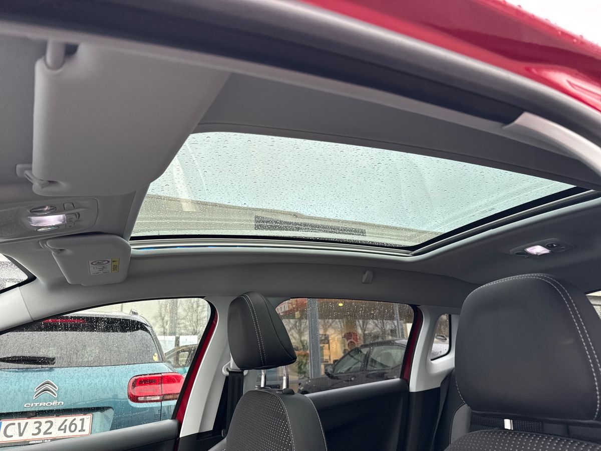 Billede af Peugeot 2008 1,2 e-THP Desire Sky EAT6 110HK 6g Aut.