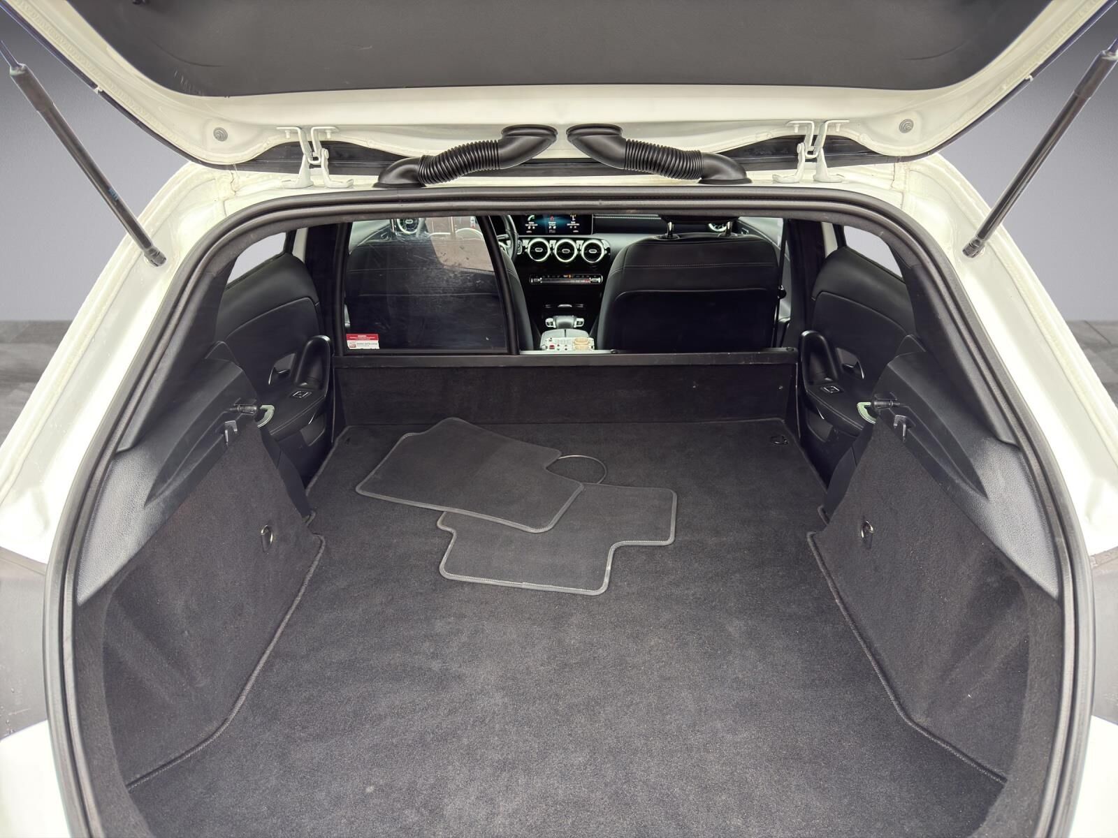 Billede af Mercedes-Benz A200 d 2,0 D Business 8G-DCT 150HK 5d 8g Aut.