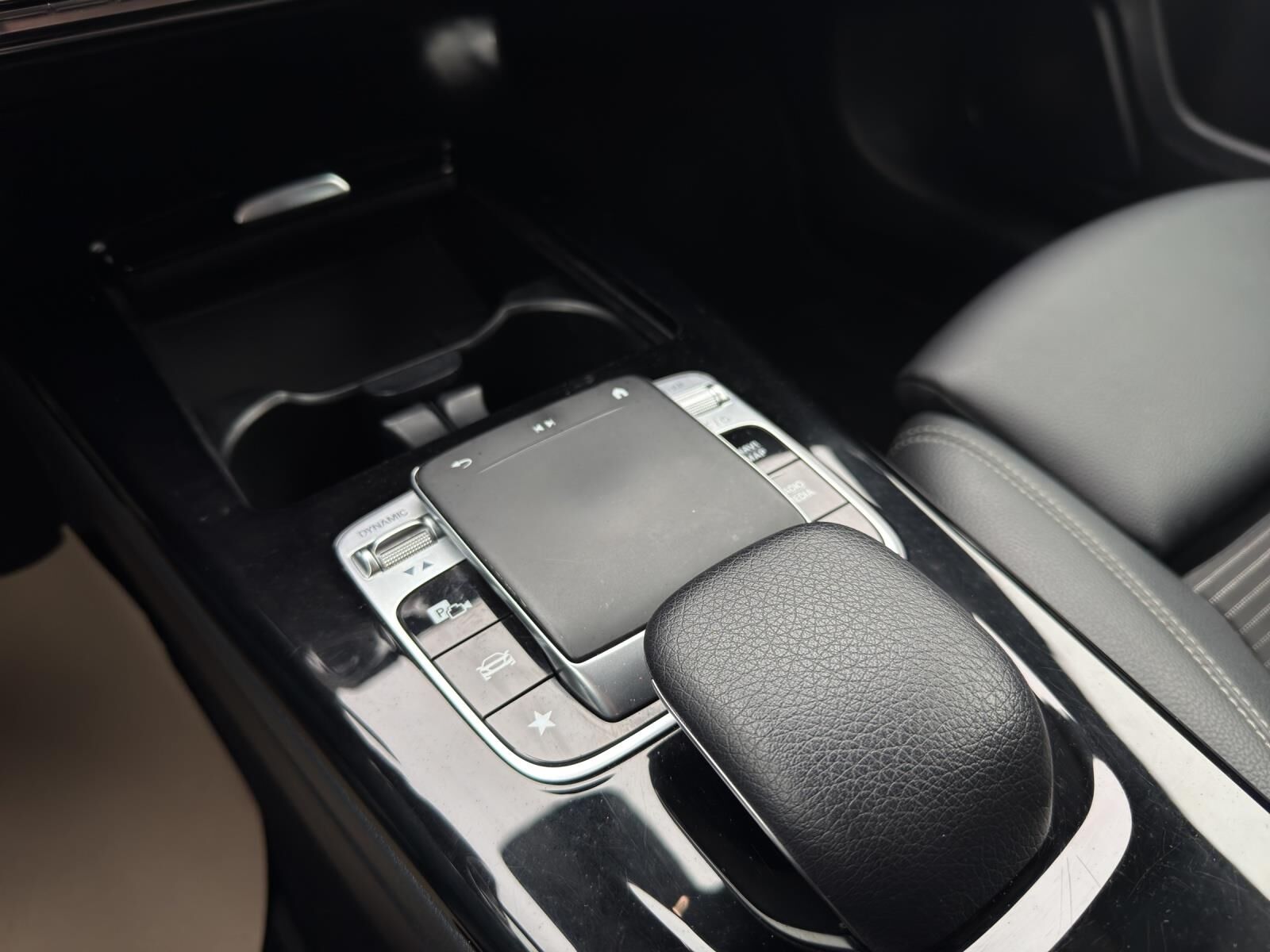 Billede af Mercedes-Benz A200 d 2,0 D Business 8G-DCT 150HK 5d 8g Aut.