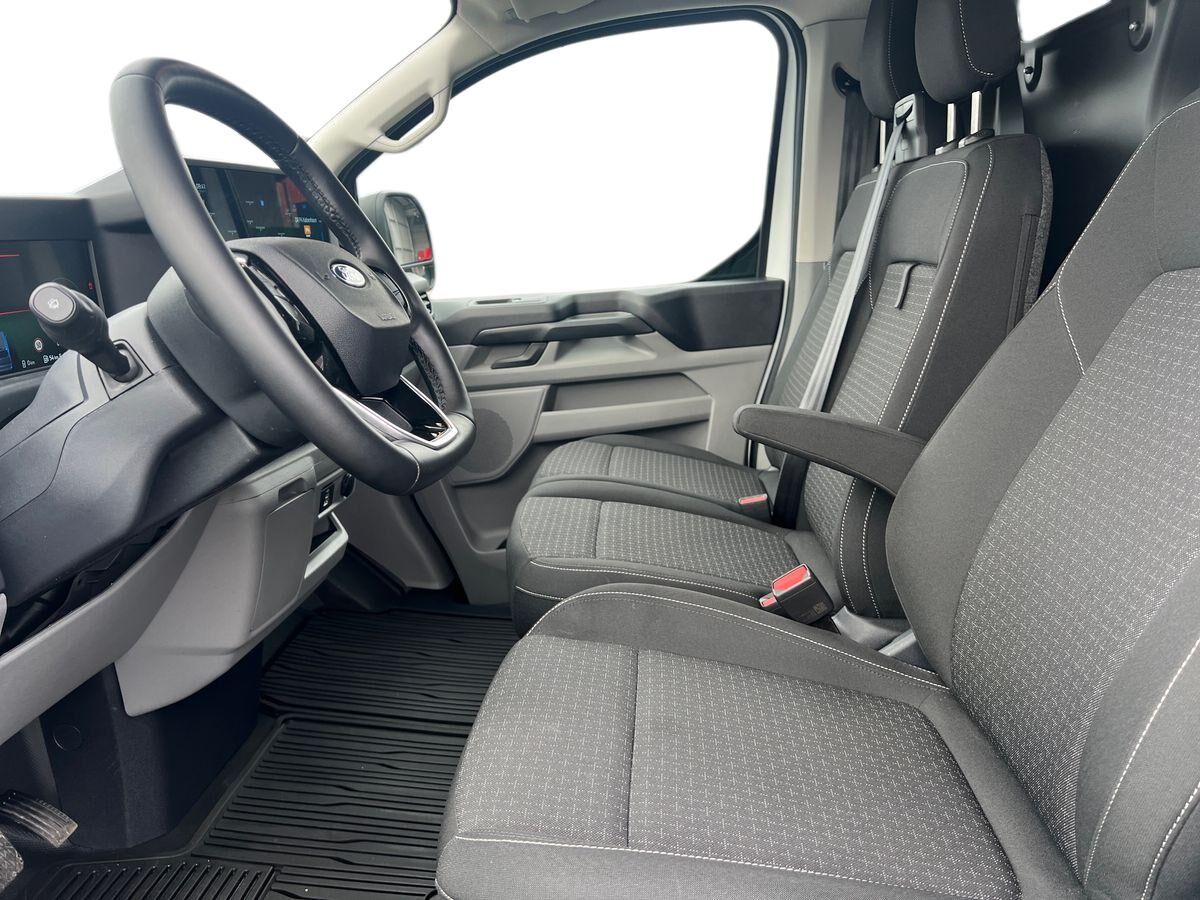 Billede af Ford Transit Custom 320 L1H1 2,5 EcoBlue  Plugin-hybrid Trend CVT 233HK Van Trinl. Gear