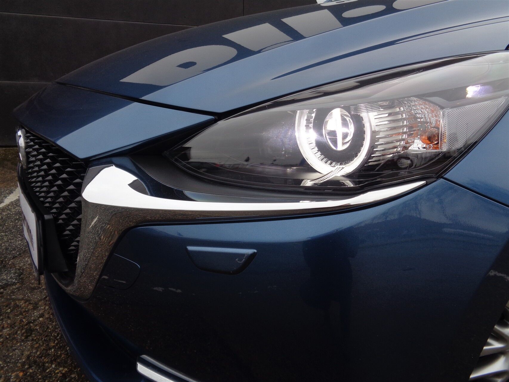 Billede af Mazda 2 1,5 Skyactiv-G Cosmo 90HK 5d 6g Aut.