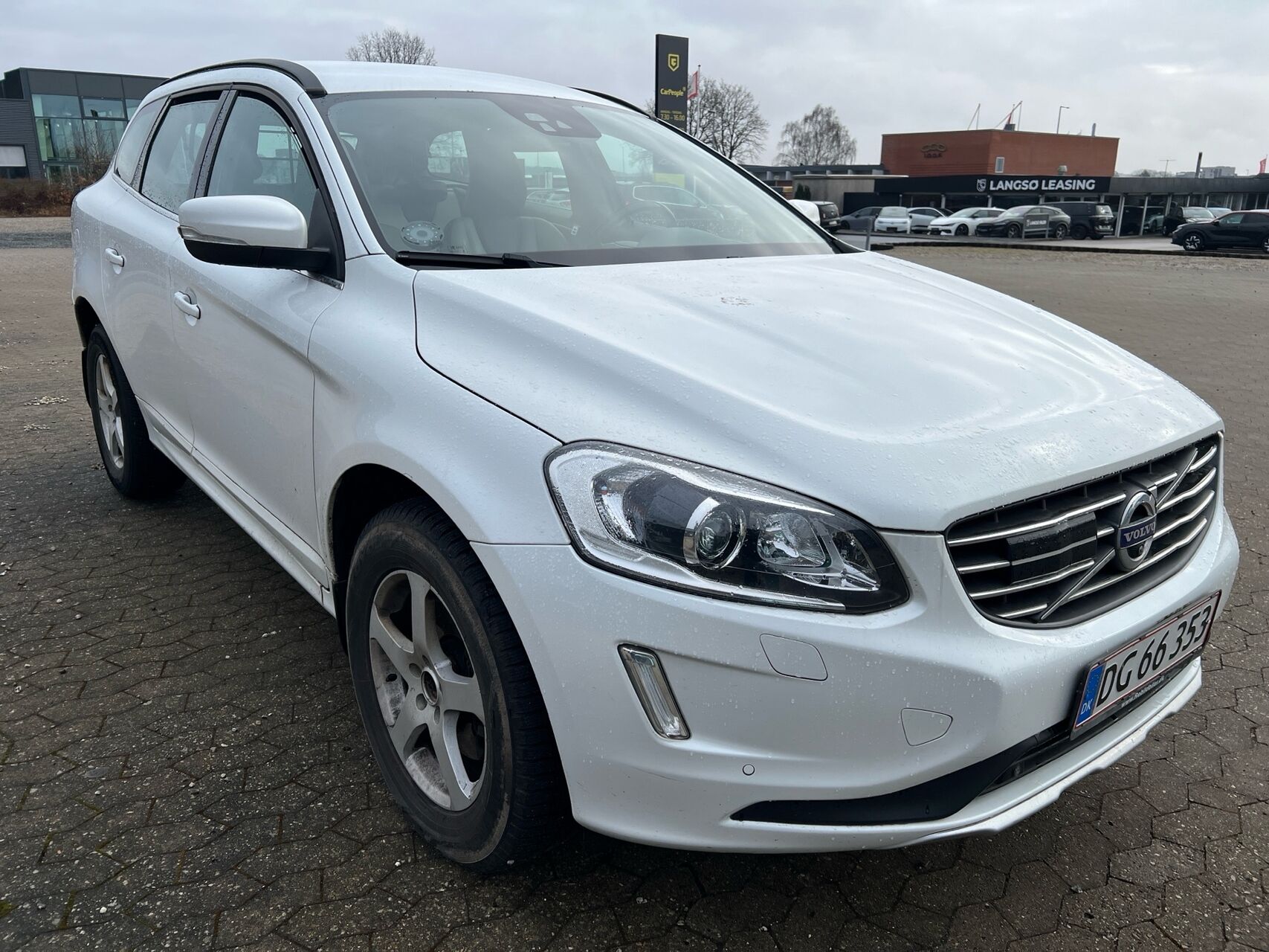 Billede af Volvo XC60 2,0 D4 Momentum 181HK 5d 8g Aut.