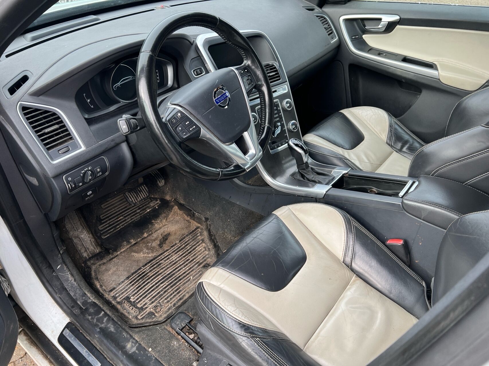 Billede af Volvo XC60 2,0 D4 Momentum 181HK 5d 8g Aut.