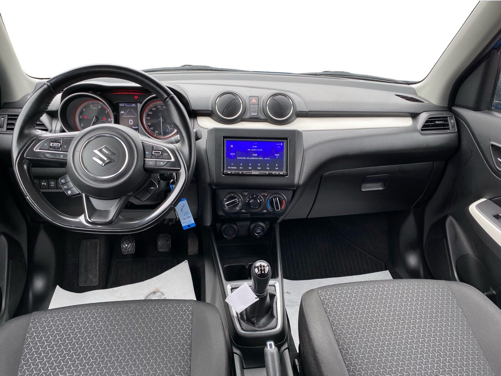 Billede af Suzuki Swift 1,2 Dualjet  Mild hybrid Plus 83HK 5d