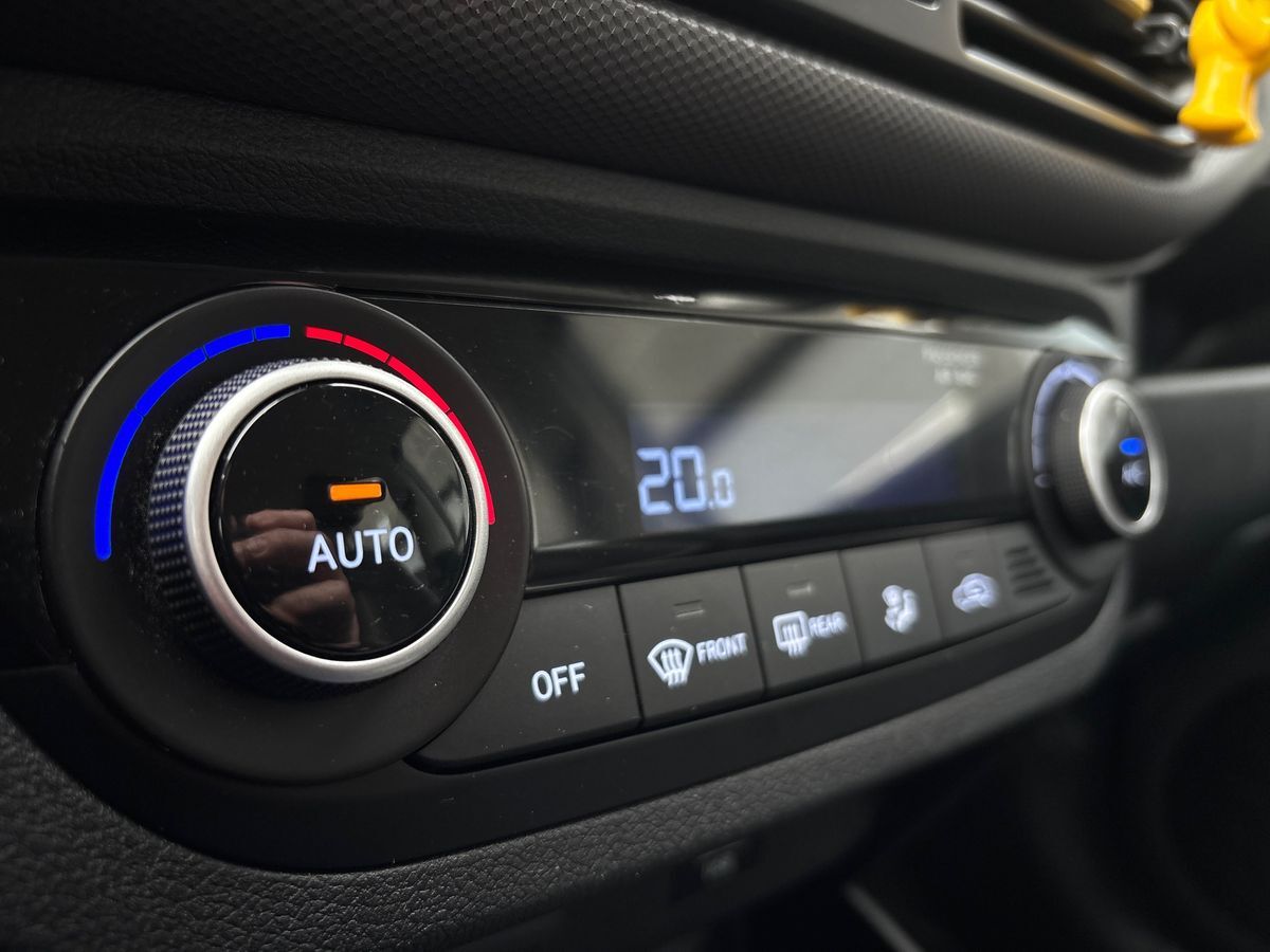 Billede af Hyundai i10 1,0 Advanced AMT 67HK 5d Aut.