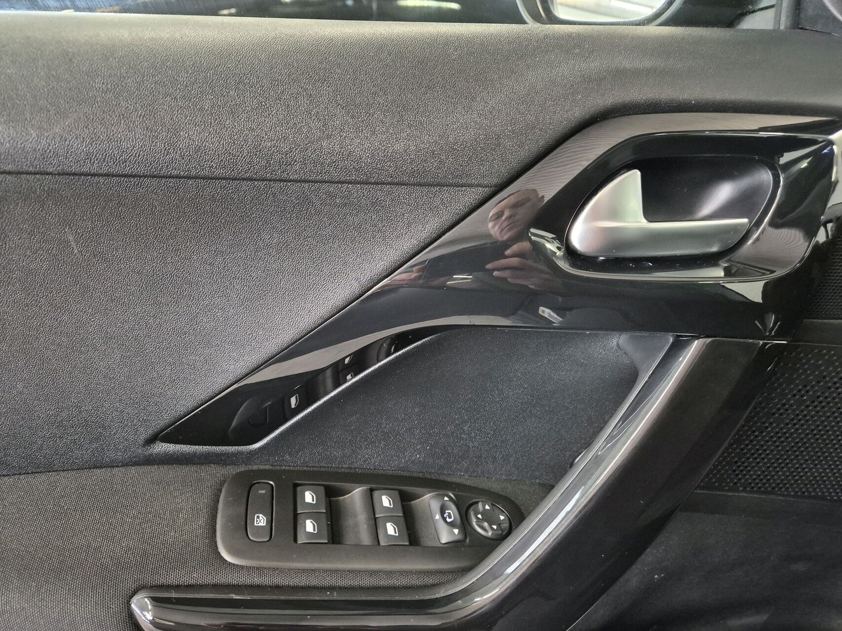 Billede af Peugeot 208 1,6 BlueHDi Allure Sky 100HK 5d