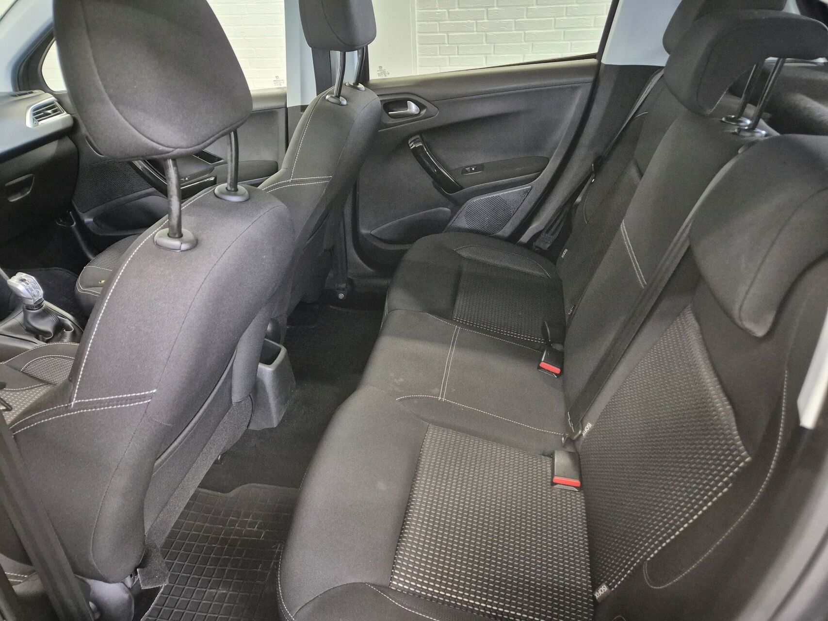 Billede af Peugeot 208 1,6 BlueHDi Allure Sky 100HK 5d