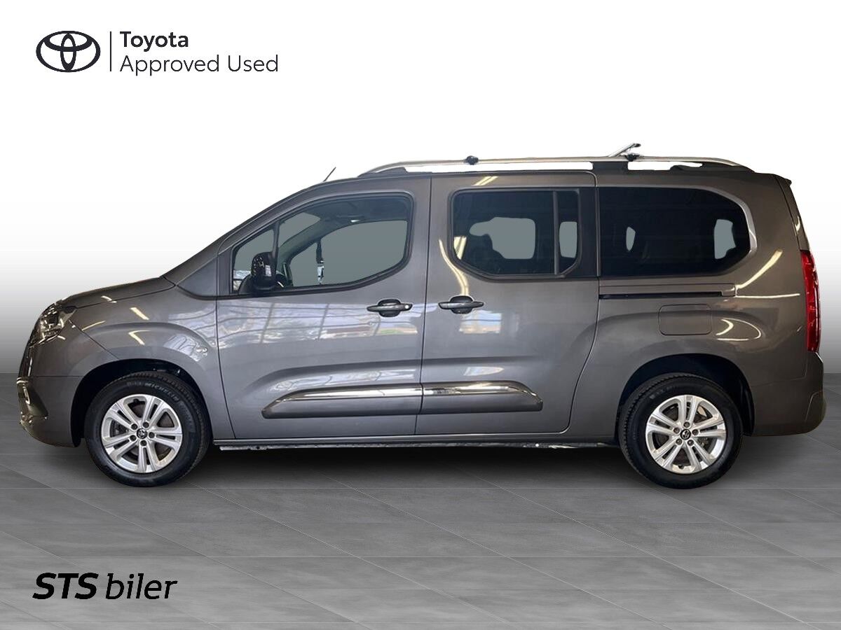 Billede af Toyota Proace City Verso Long 1,2 Family To Skydedør, Bagklap 130HK 6g Aut.