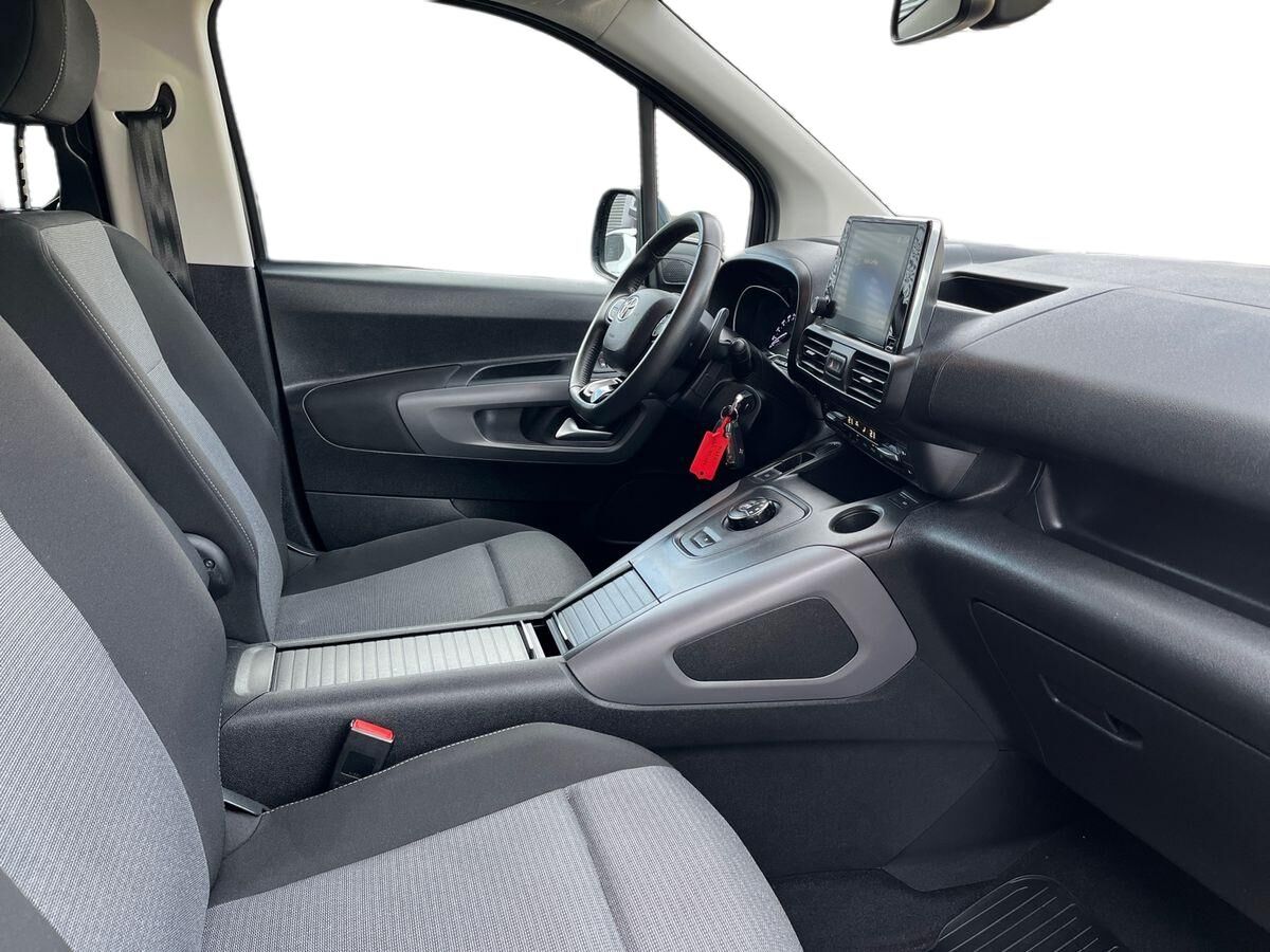 Billede af Toyota Proace City Verso Long 1,2 Family To Skydedør, Bagklap 130HK 6g Aut.