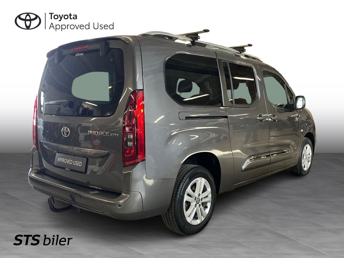 Billede af Toyota Proace City Verso Long 1,2 Family To Skydedør, Bagklap 130HK 6g Aut.
