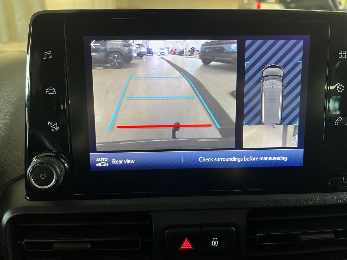 Billede af Toyota Proace City Verso Long 1,2 Family To Skydedør, Bagklap 130HK 6g Aut.