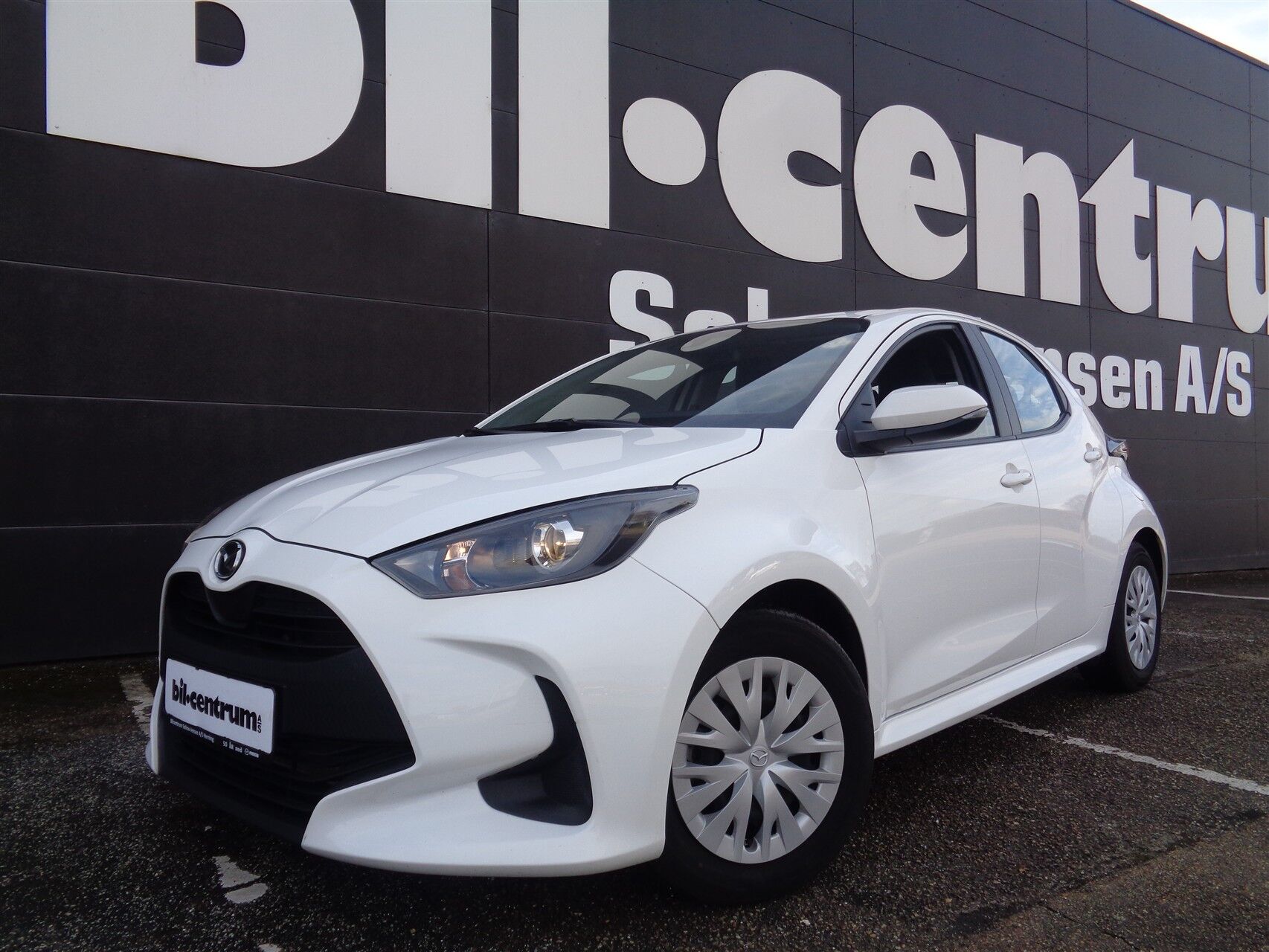 Billede af Mazda 2 1,5 VVT-I  Hybrid Pure CVT 116HK 5d Trinl. Gear