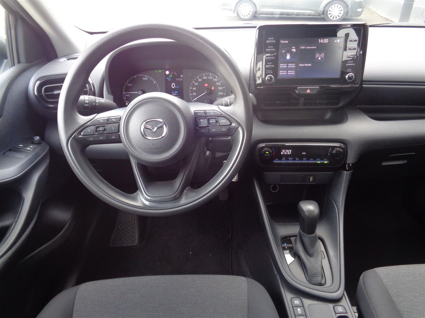 Billede af Mazda 2 1,5 VVT-I  Hybrid Pure CVT 116HK 5d Trinl. Gear