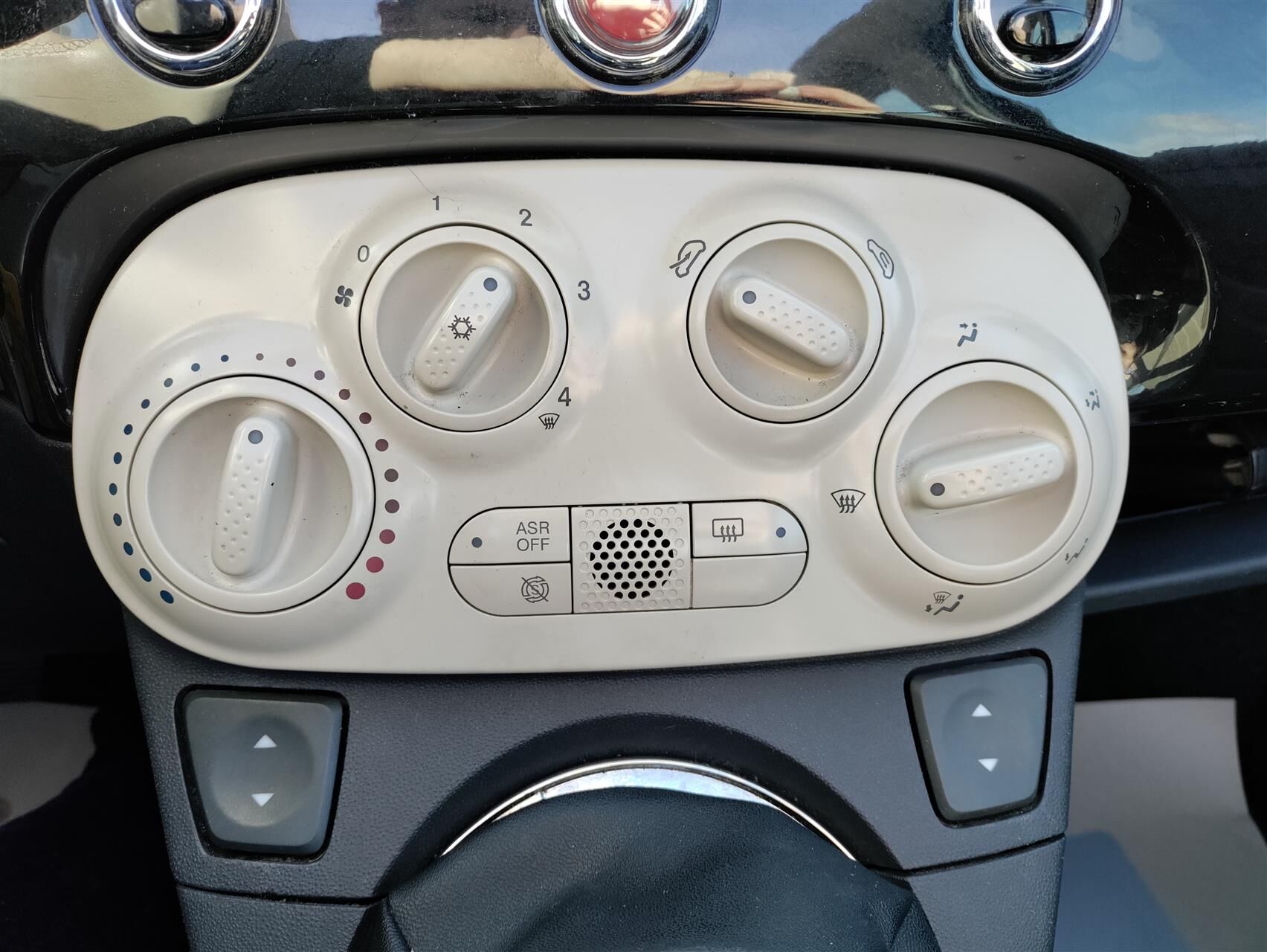 Billede af Fiat 500 1,2 Matt Black Start & Stop 69HK 3d