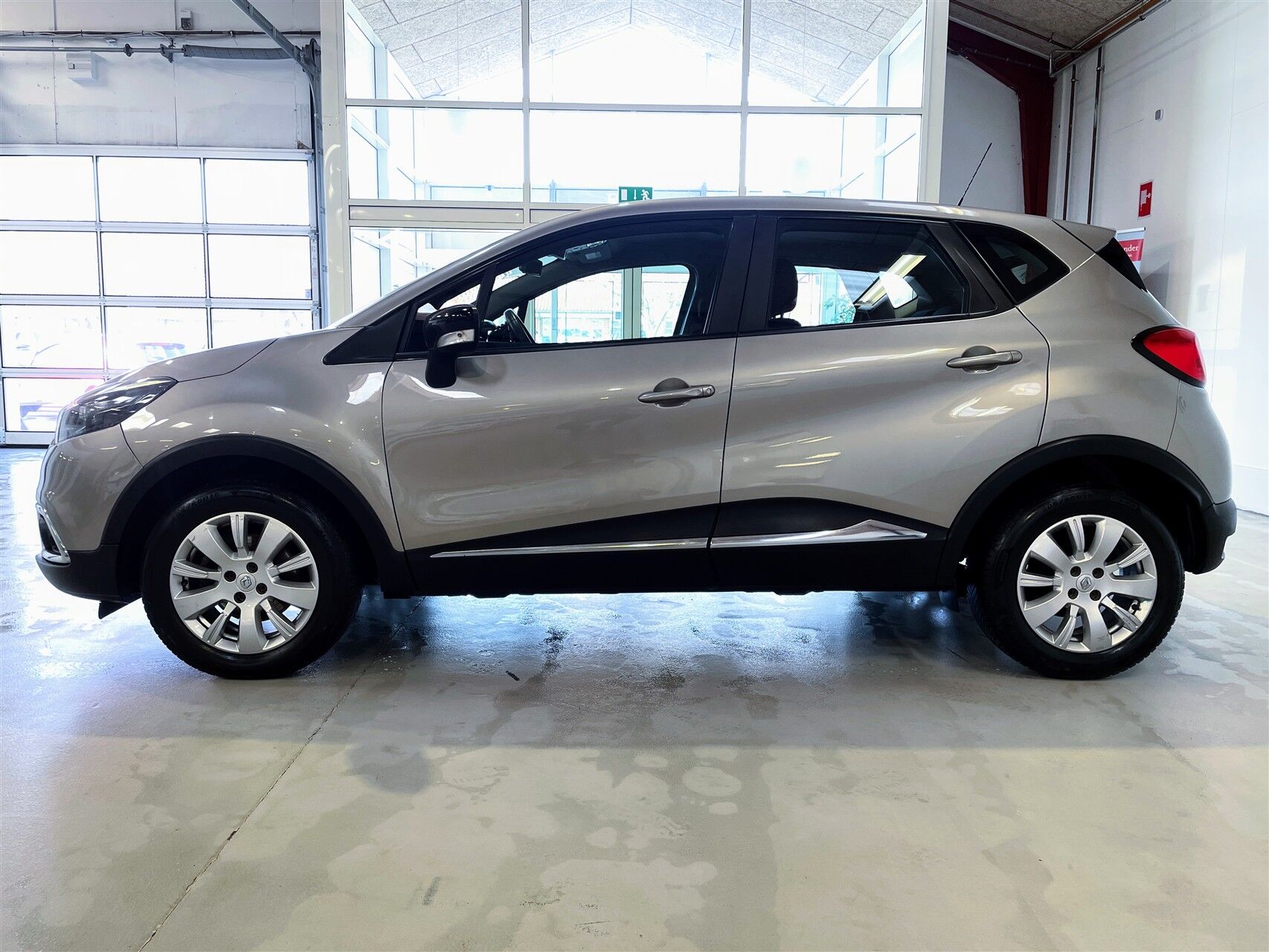 Billede af Renault Captur 1,2 TCE Expression EDC 120HK 5d 6g Aut.