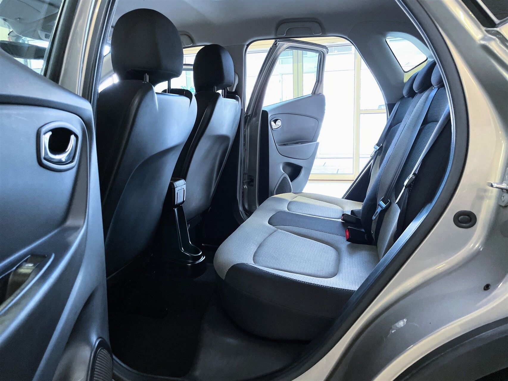 Billede af Renault Captur 1,2 TCE Expression EDC 120HK 5d 6g Aut.