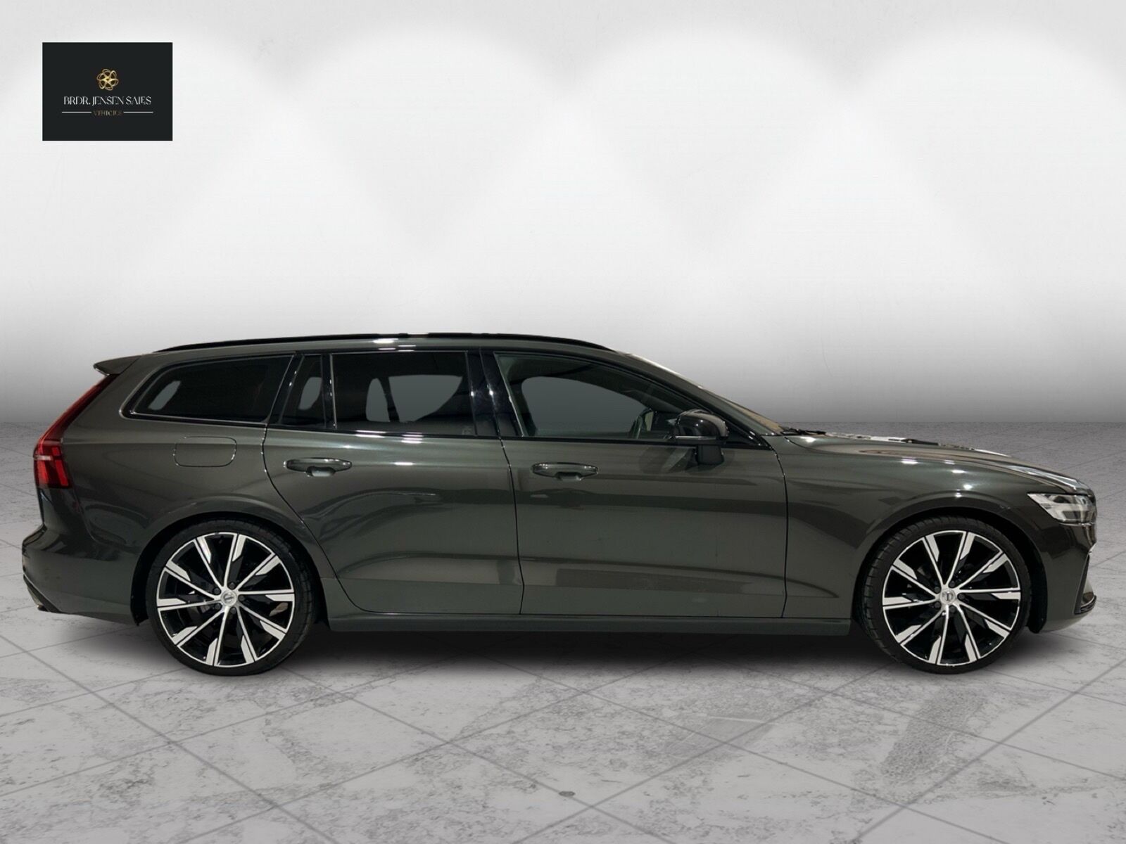 Billede af Volvo V60 2,0 B4 R-design 197HK Stc 8g Aut.