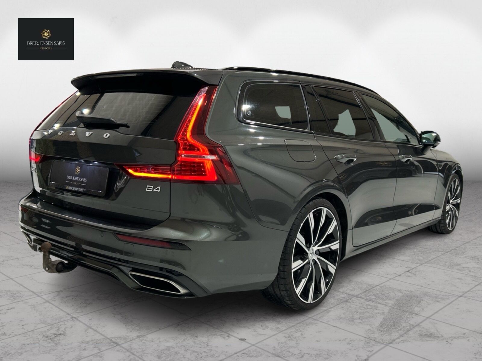 Billede af Volvo V60 2,0 B4 R-design 197HK Stc 8g Aut.