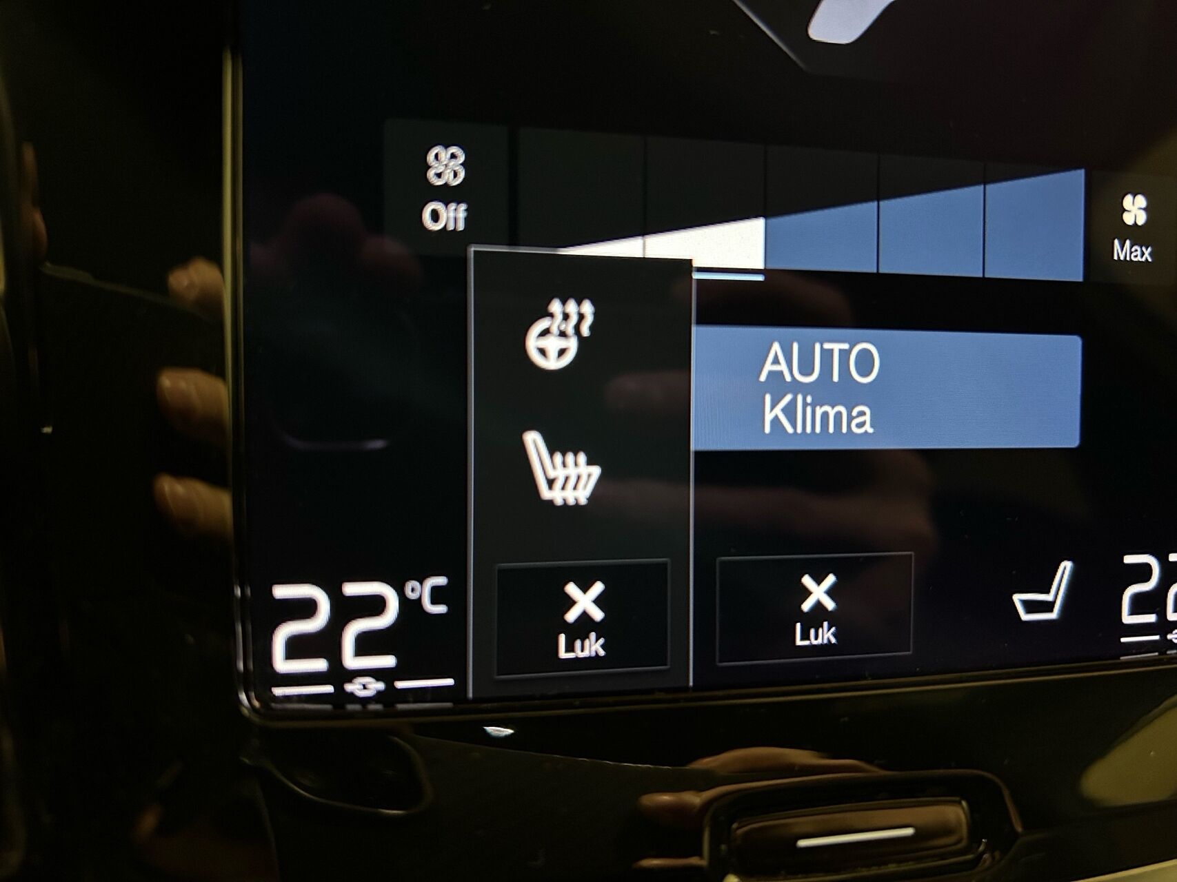 Billede af Volvo V60 2,0 B4 R-design 197HK Stc 8g Aut.