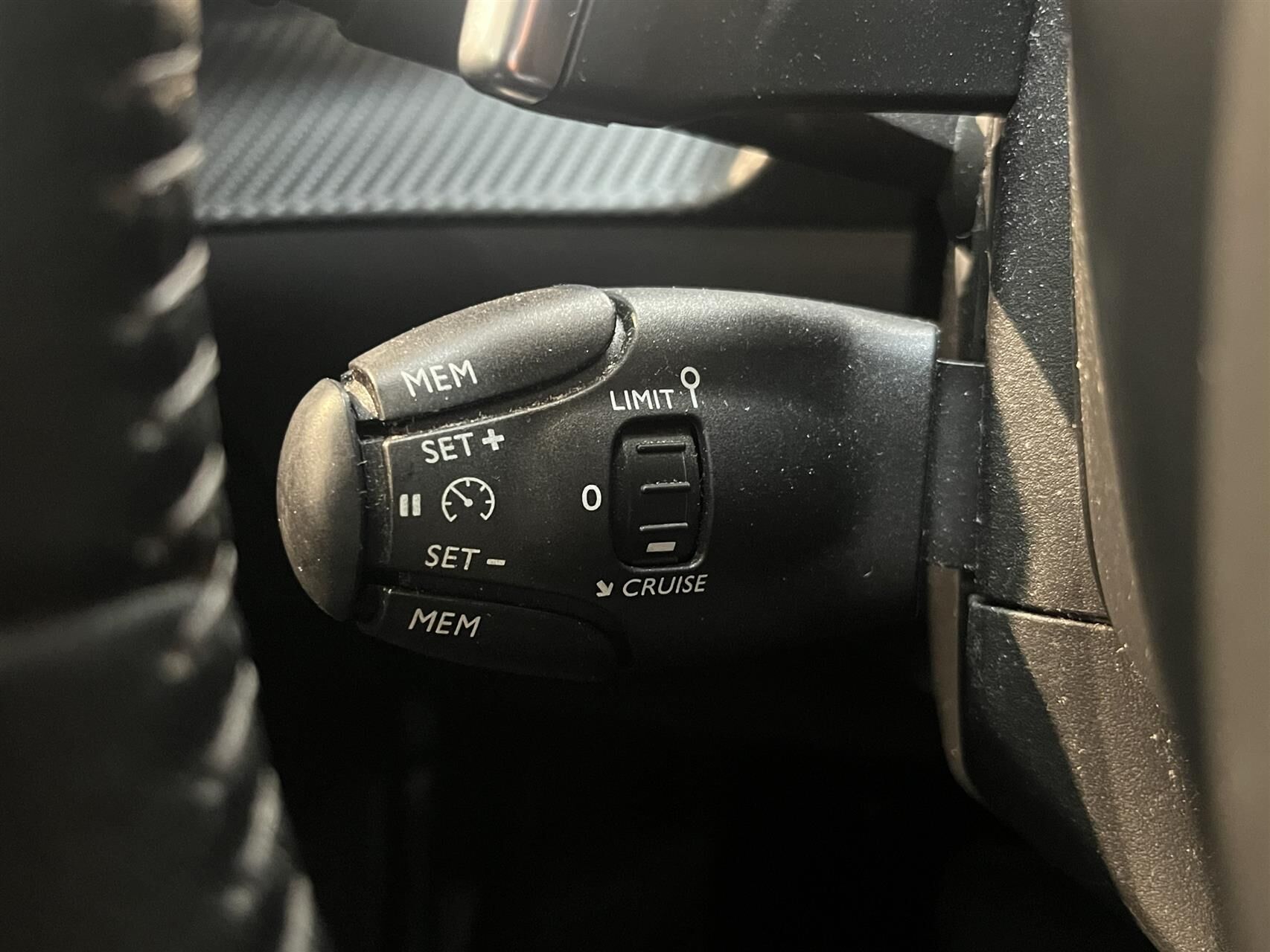 Billede af Peugeot 208 1,2 PureTech Allure Grand EAT8 100HK 5d 8g Aut.