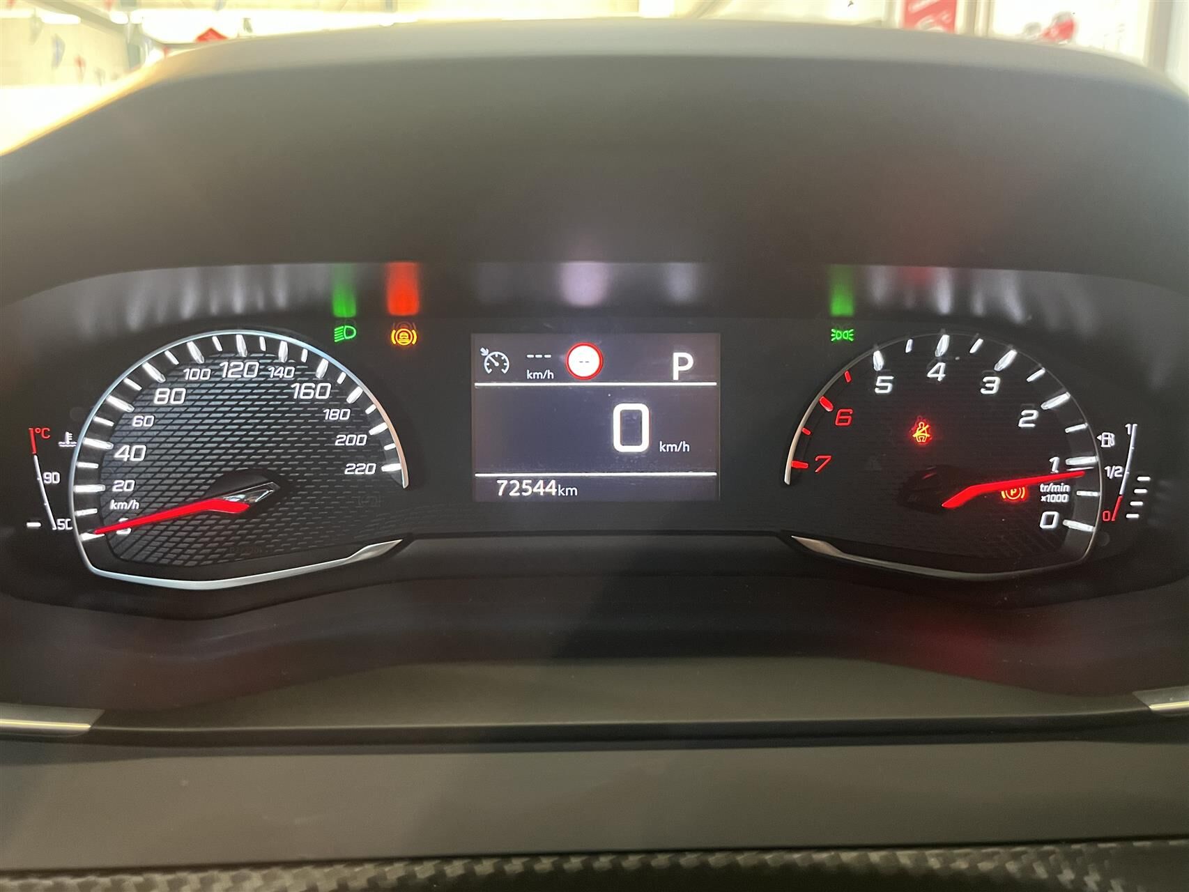 Billede af Peugeot 208 1,2 PureTech Allure Grand EAT8 100HK 5d 8g Aut.