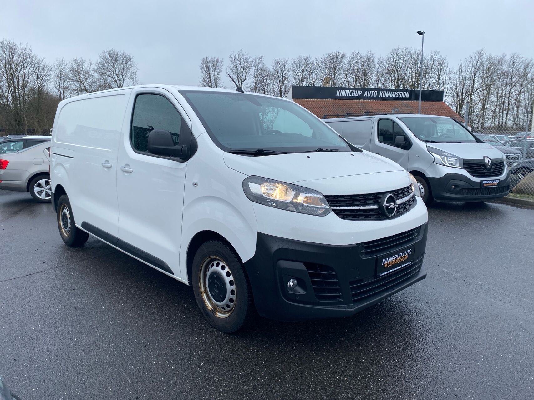 Billede af Opel Vivaro L2V1 2,0 D Enjoy AT8 122HK Van 8g Aut.