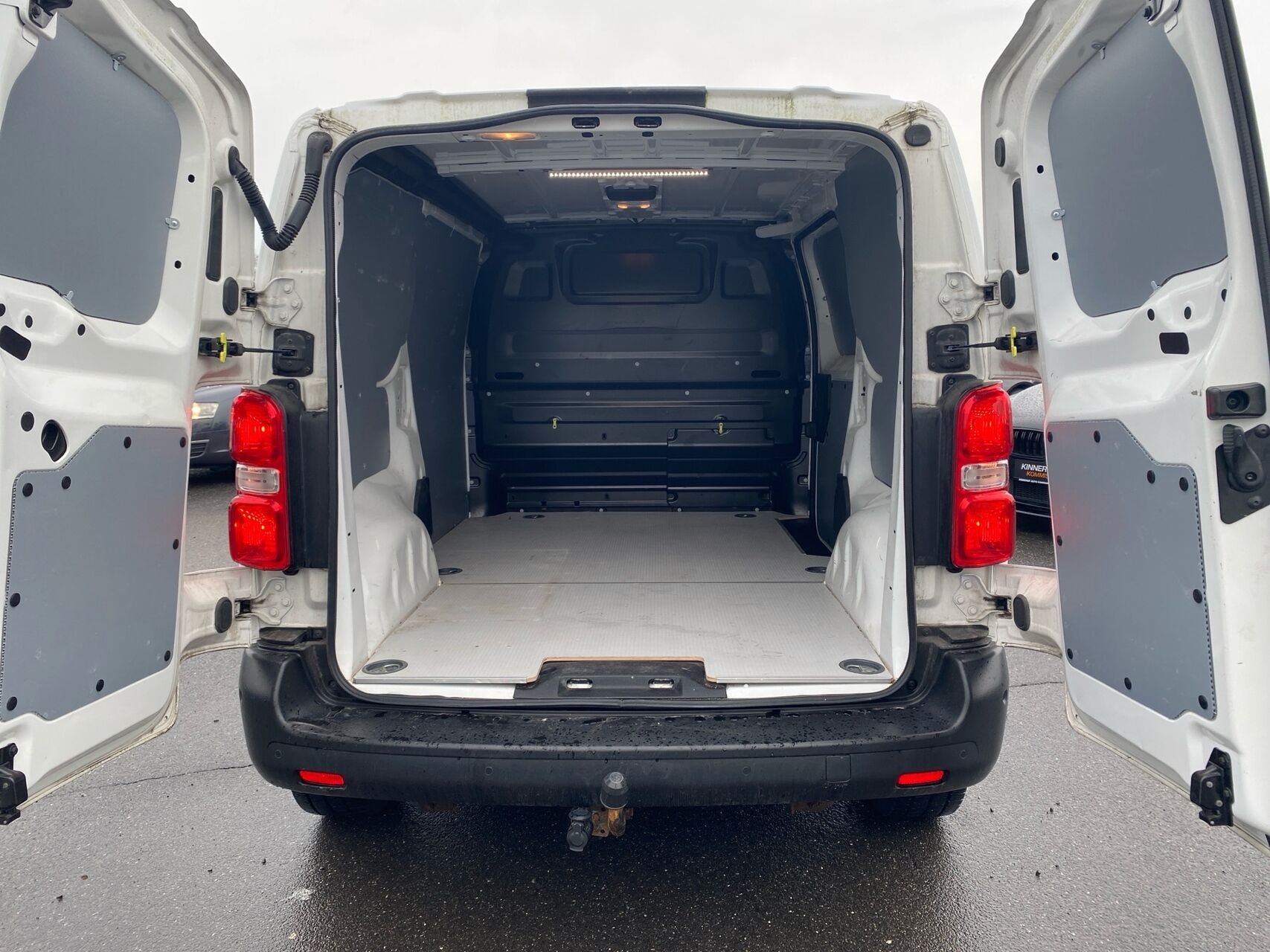 Billede af Opel Vivaro L2V1 2,0 D Enjoy AT8 122HK Van 8g Aut.