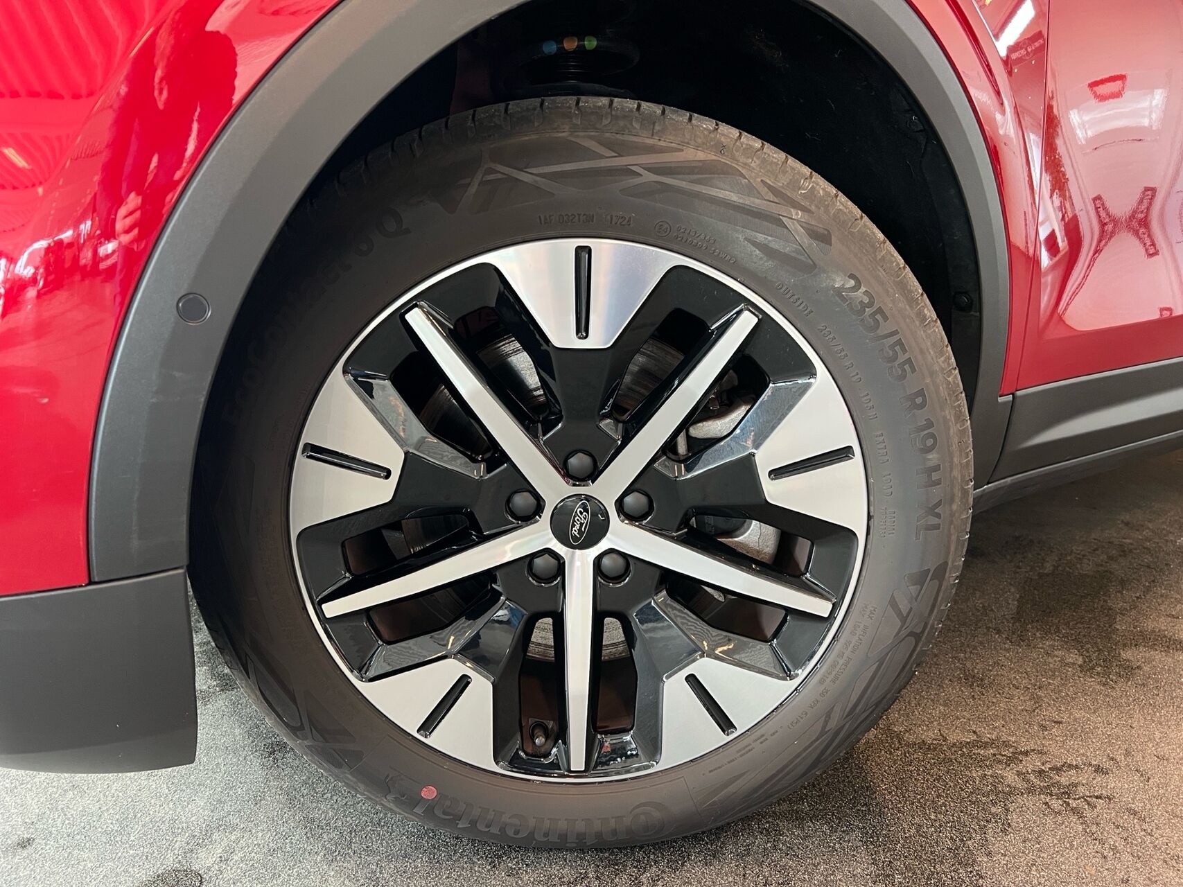 Billede af Ford Explorer EL UR Select AWD 340HK 5d Aut.