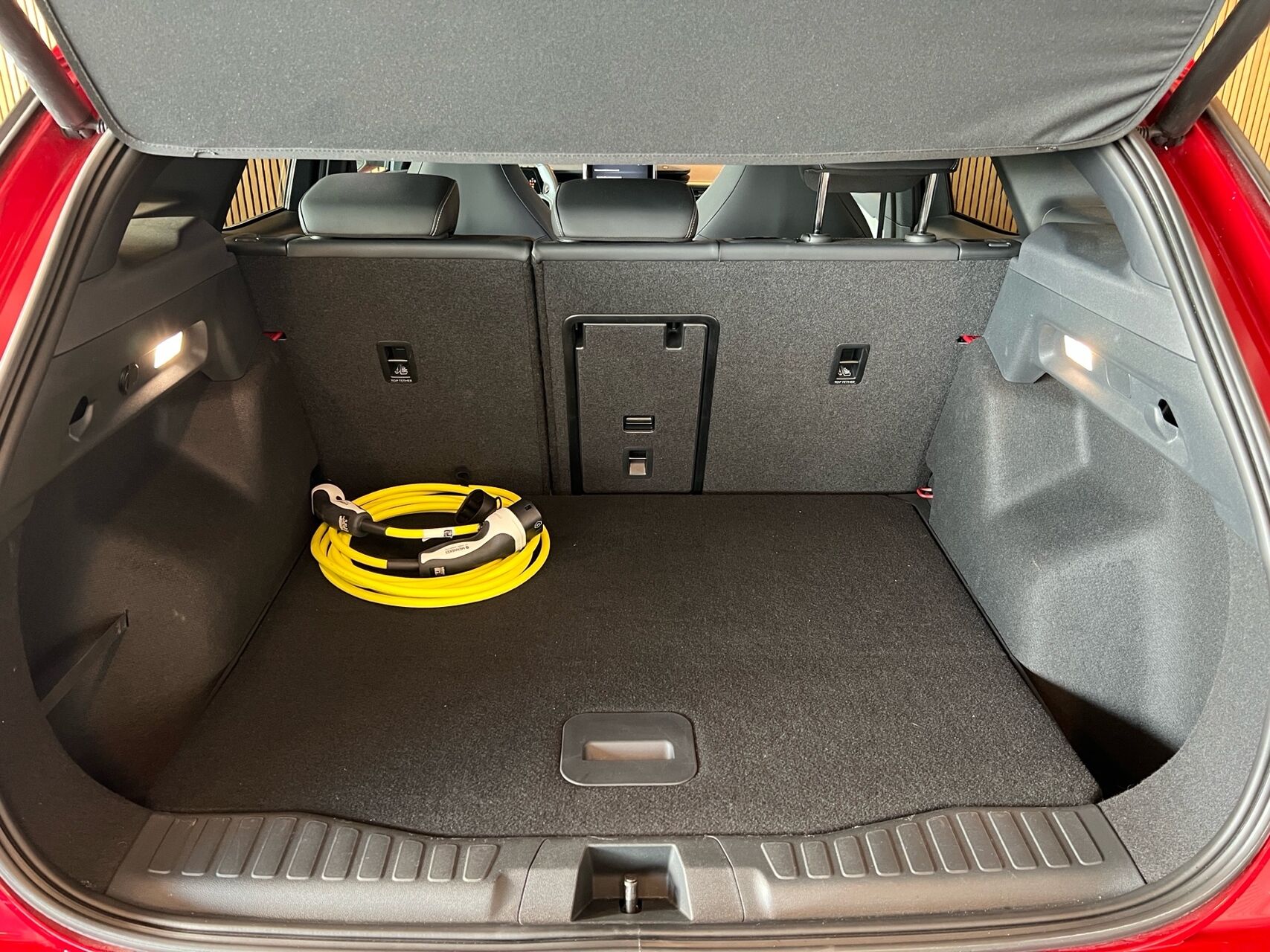 Billede af Ford Explorer EL UR Select AWD 340HK 5d Aut.