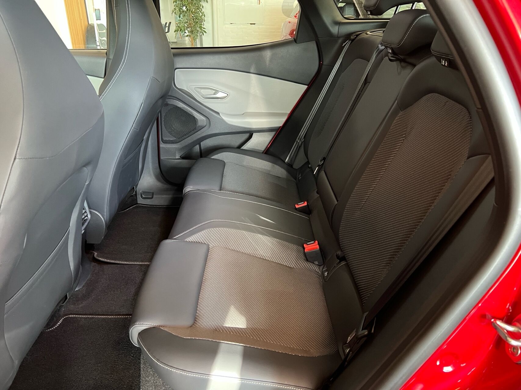 Billede af Ford Explorer EL UR Select AWD 340HK 5d Aut.