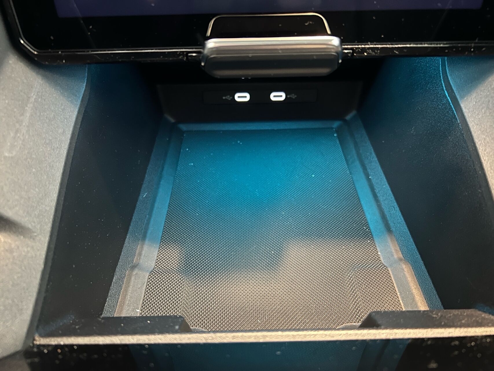 Billede af Ford Explorer EL UR Select AWD 340HK 5d Aut.