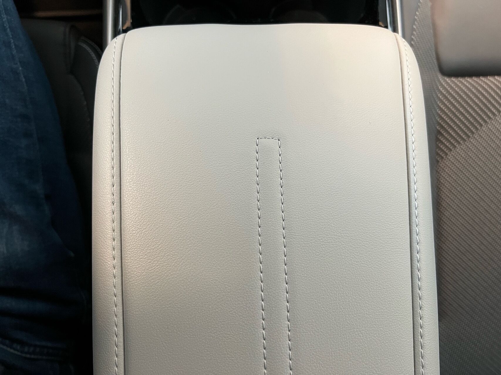 Billede af Ford Explorer EL UR Select AWD 340HK 5d Aut.